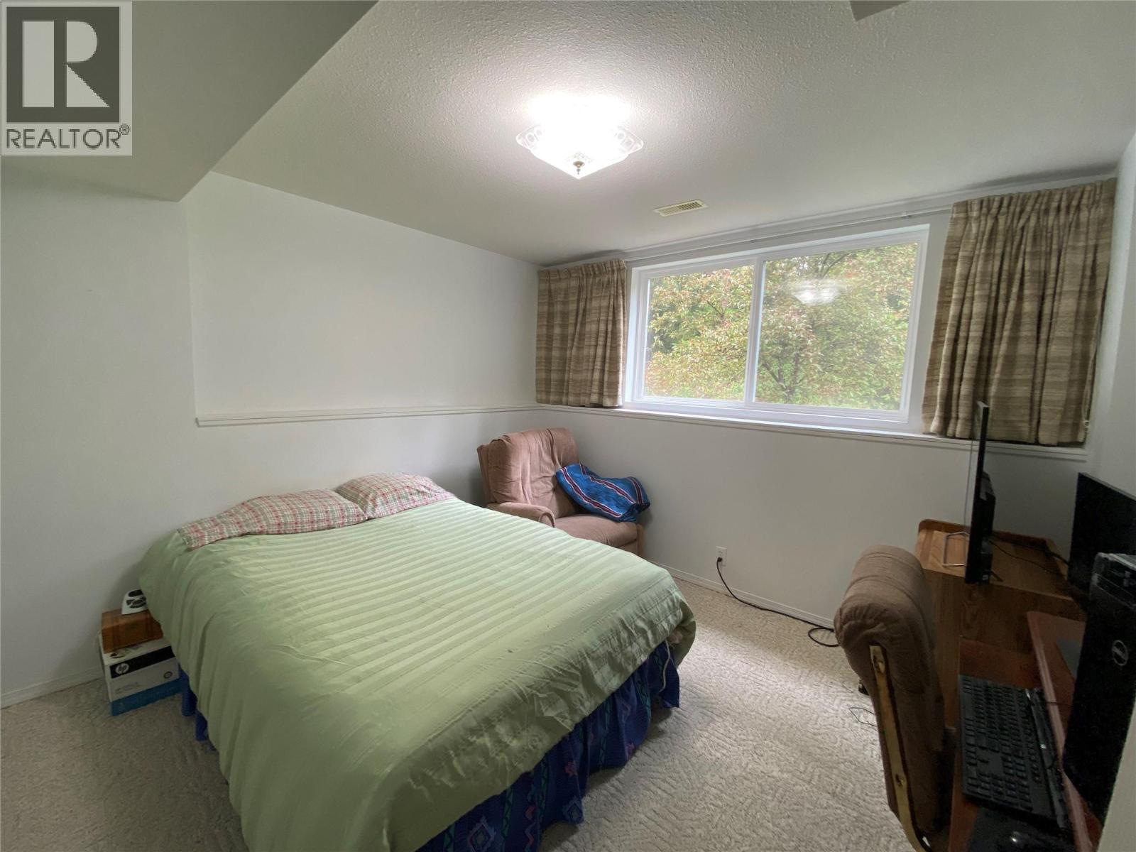 945 Pine Crescent, Genelle, British Columbia  V0G 1G0 - Photo 14 - 10389077