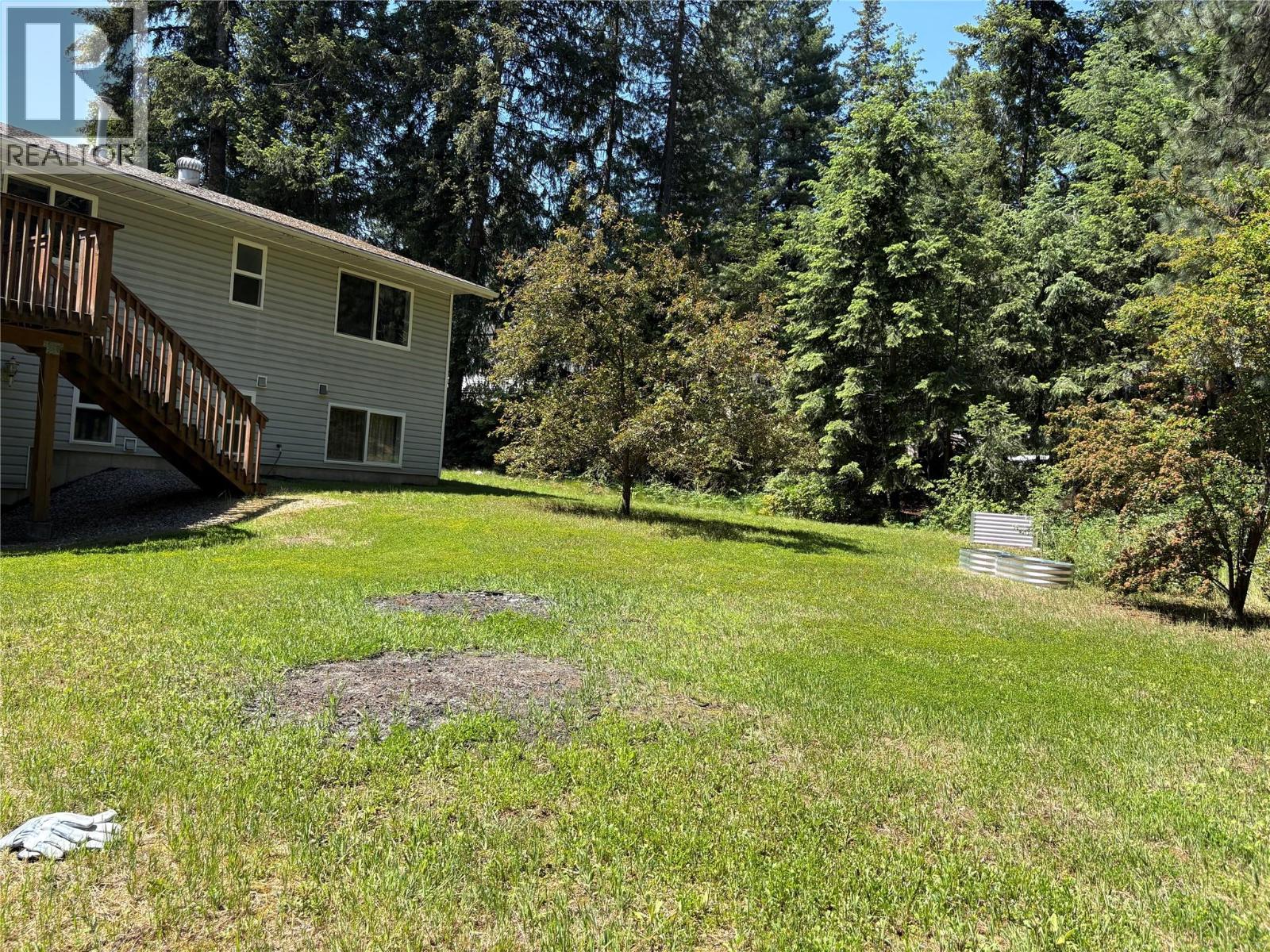 945 Pine Crescent, Genelle, British Columbia  V0G 1G0 - Photo 2 - 10389077