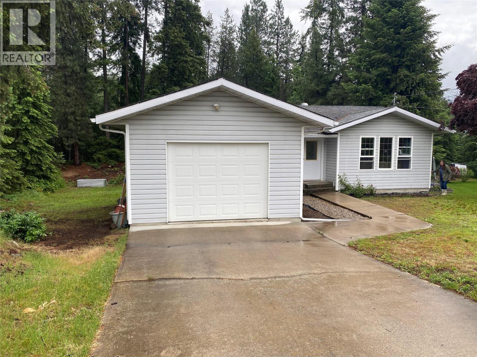 945 Pine Crescent, Genelle, British Columbia  V0G 1G0 - Photo 21 - 10389077