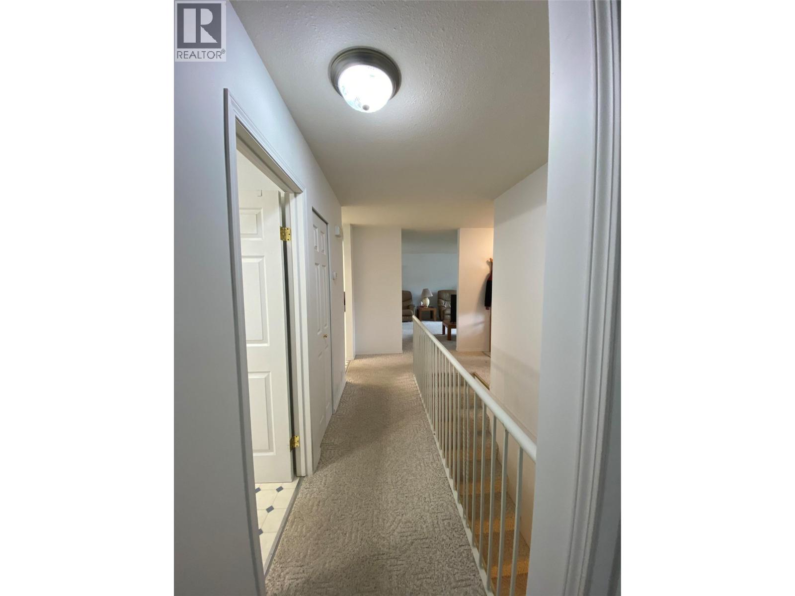 945 Pine Crescent, Genelle, British Columbia  V0G 1G0 - Photo 5 - 10389077