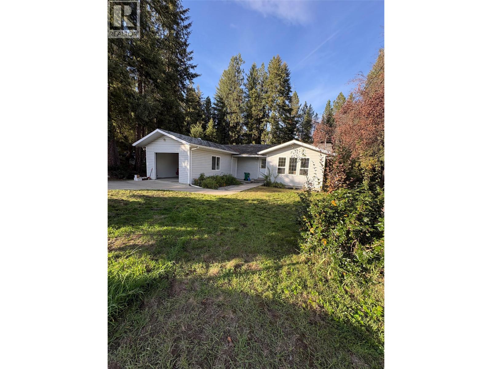 945 Pine Crescent, Genelle, British Columbia  V0G 1G0 - Photo 52 - 10389077