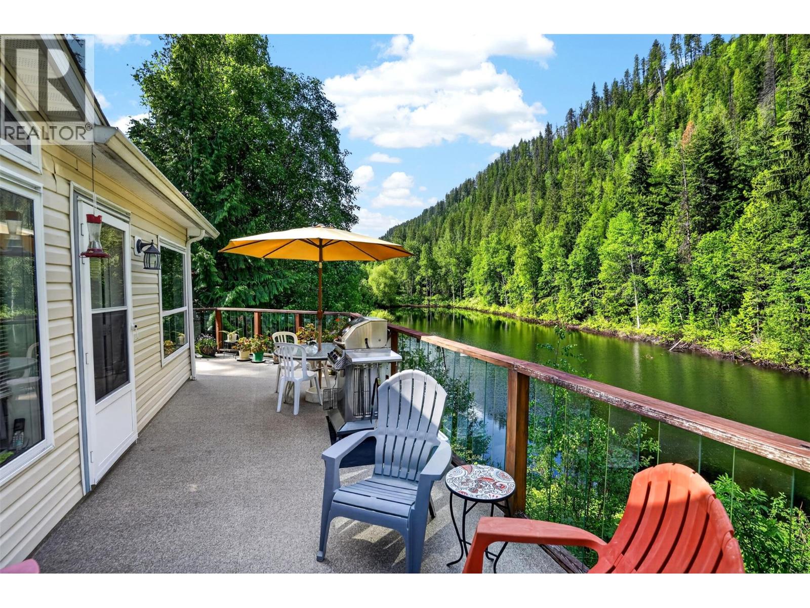 4761 Highway 31, Fletcher Creek, British Columbia  V0G 1M0 - Photo 10 - 10389227