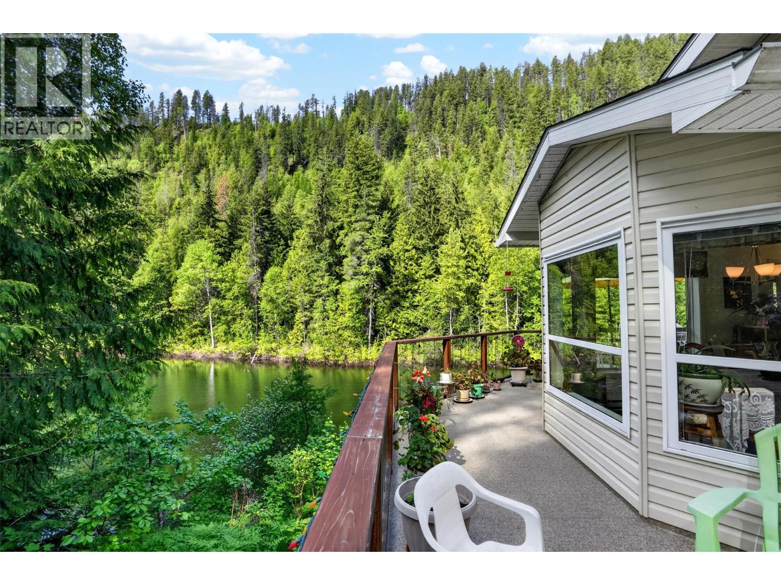 4761 Highway 31, Fletcher Creek, British Columbia  V0G 1M0 - Photo 20 - 10389227