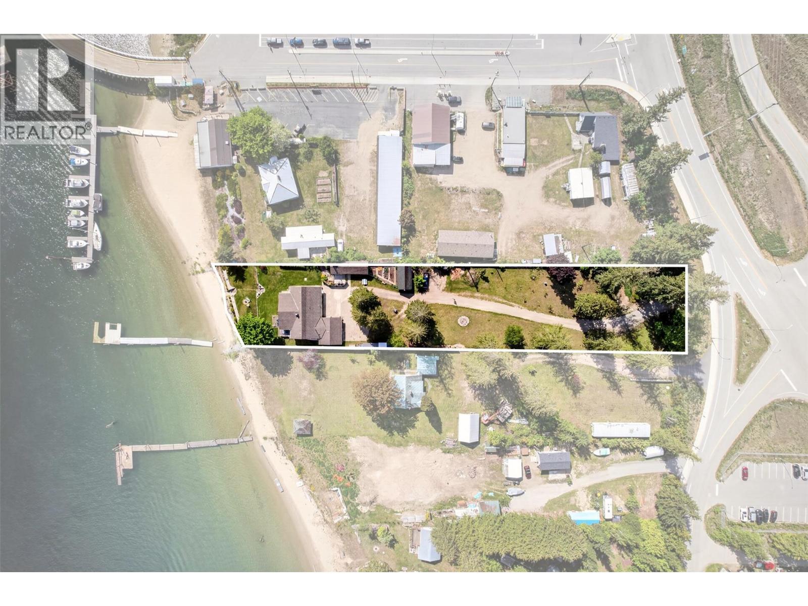 8110 & 8120 Busk Road, Balfour, British Columbia  V0G 1C0 - Photo 6 - 10389011