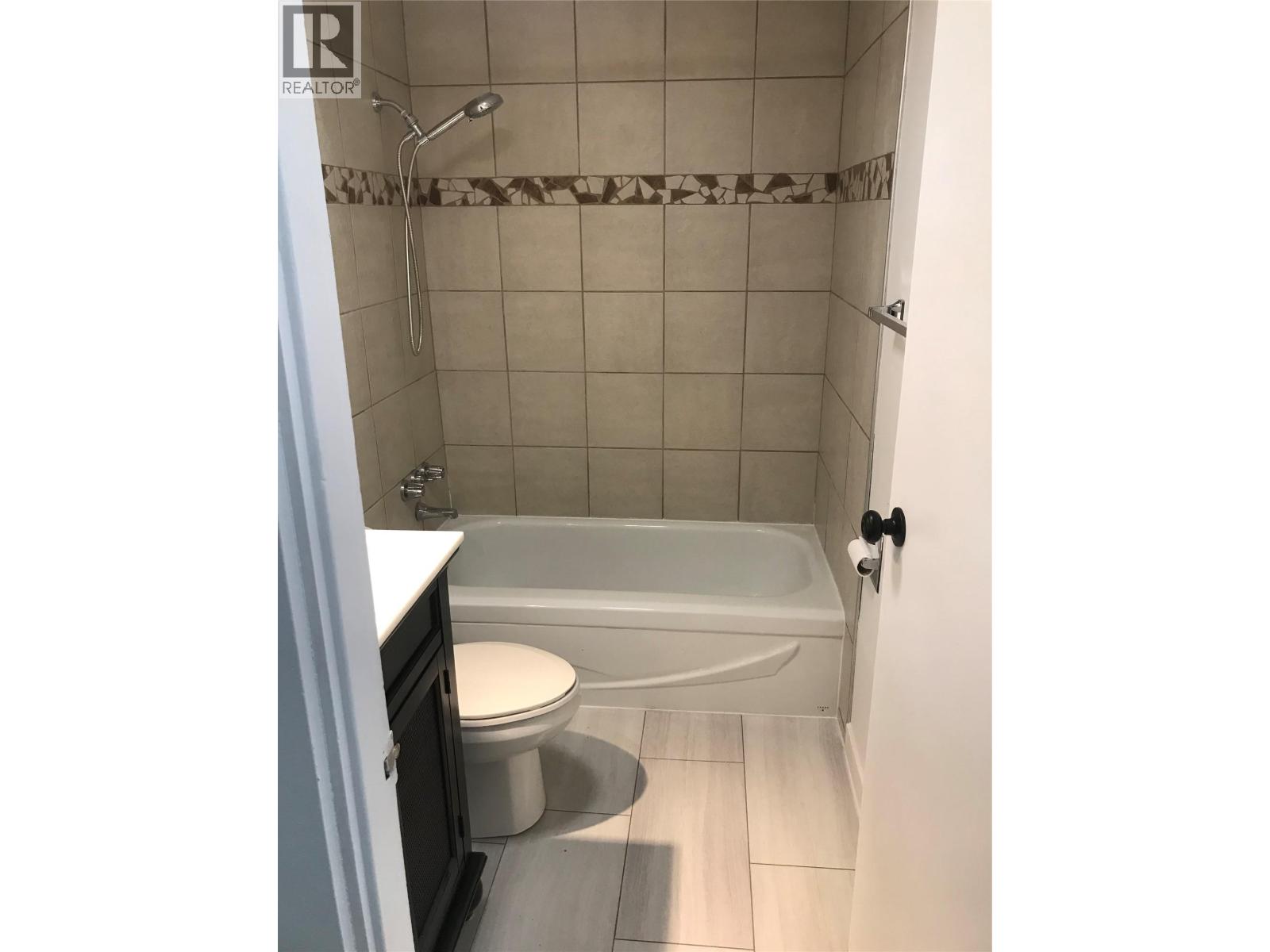 217 8th Street S, Cranbrook, British Columbia  V1C 1N9 - Photo 9 - 10389377