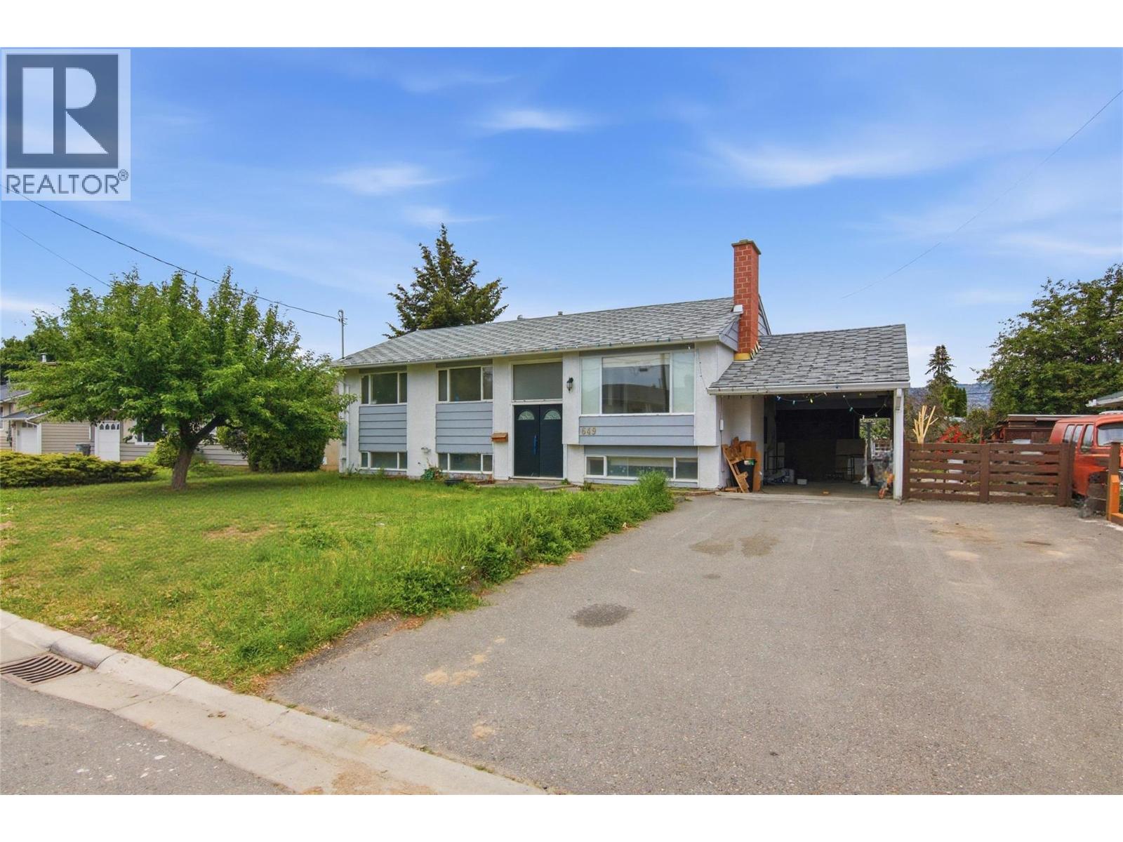 649 Brentwood Avenue, Kamloops, British Columbia  V2B 1P4 - Photo 3 - 10389207