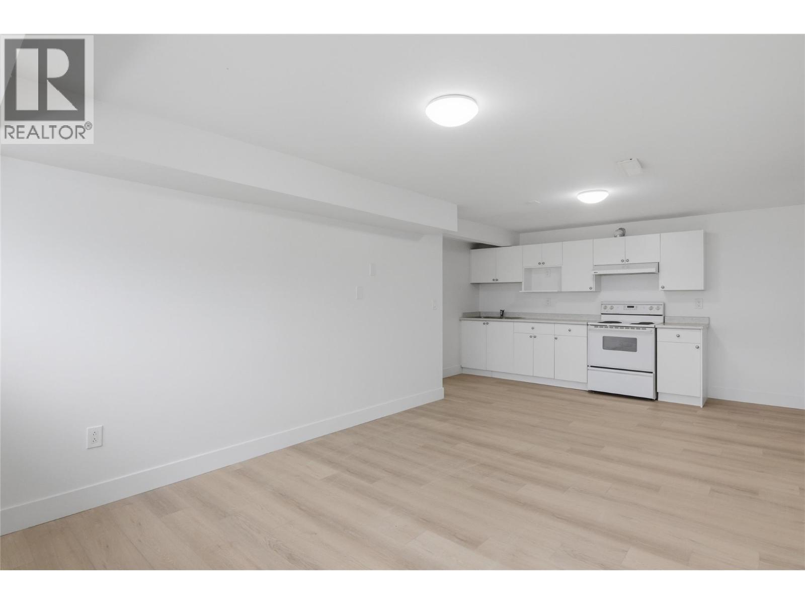 649 Brentwood Avenue, Kamloops, British Columbia  V2B 1P4 - Photo 41 - 10389207