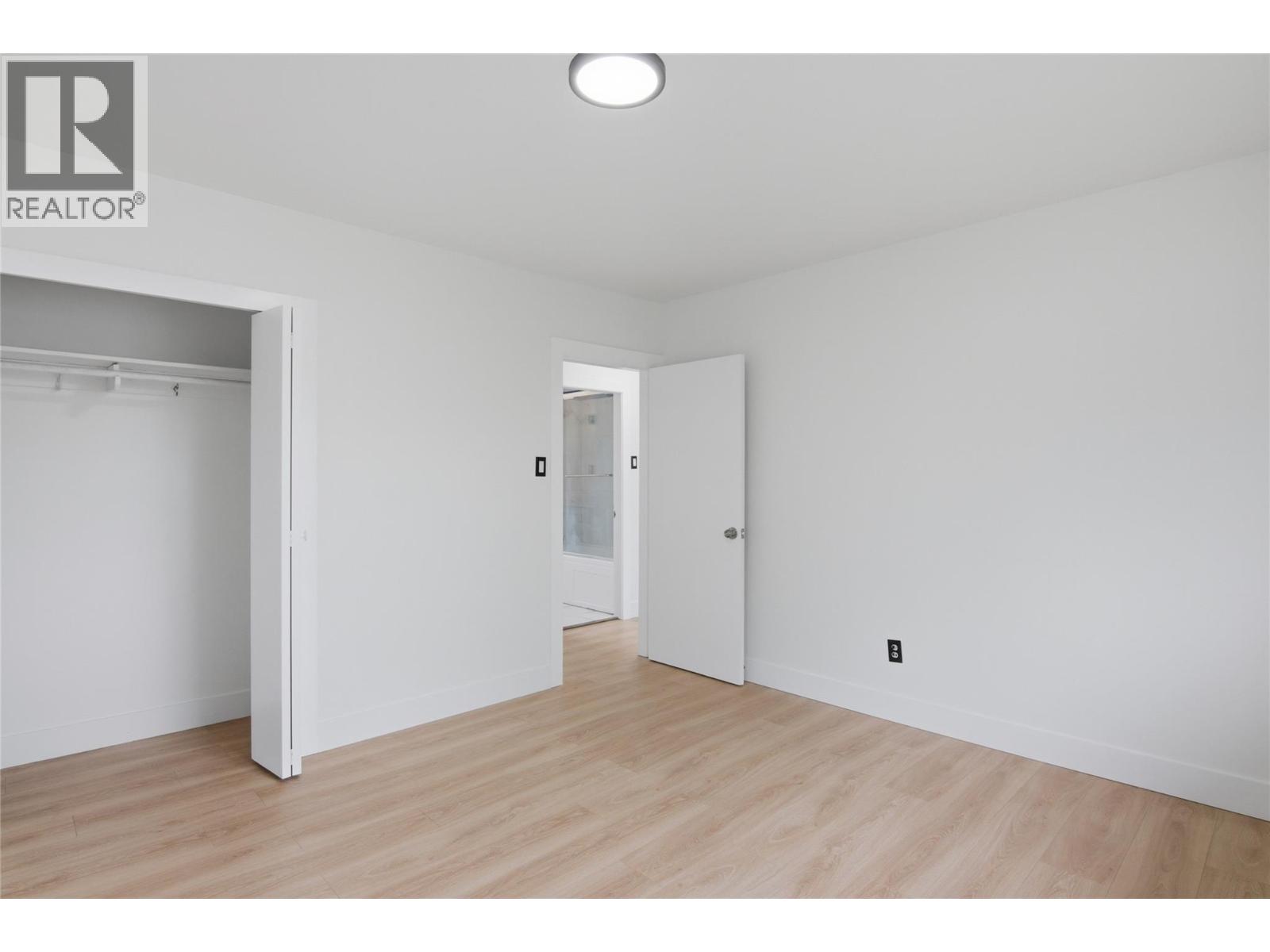 649 Brentwood Avenue, Kamloops, British Columbia  V2B 1P4 - Photo 44 - 10389207