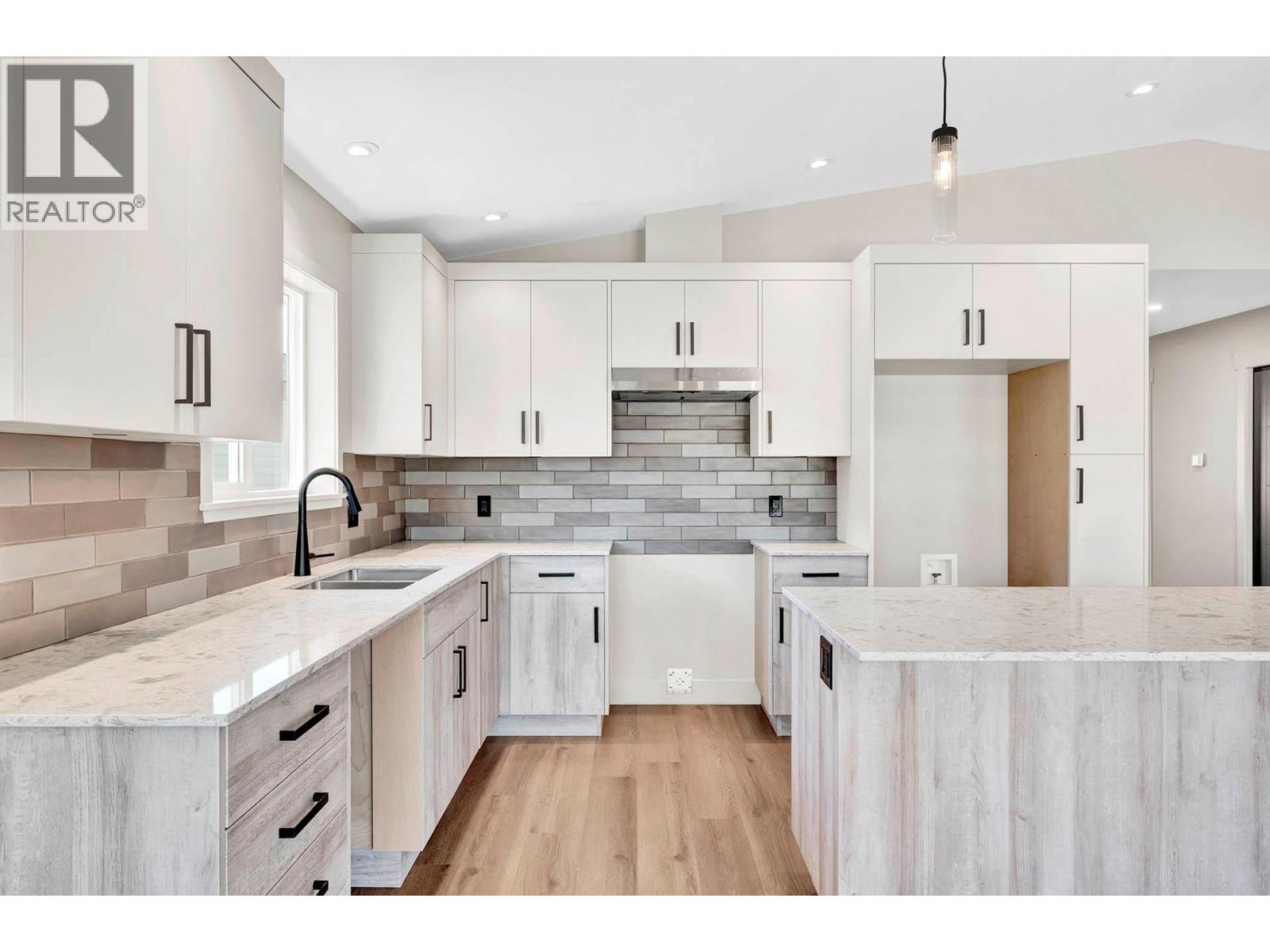 312 Arbutus Street Unit# 28, Chase, British Columbia  V0E 1M0 - Photo 10 - 10389513