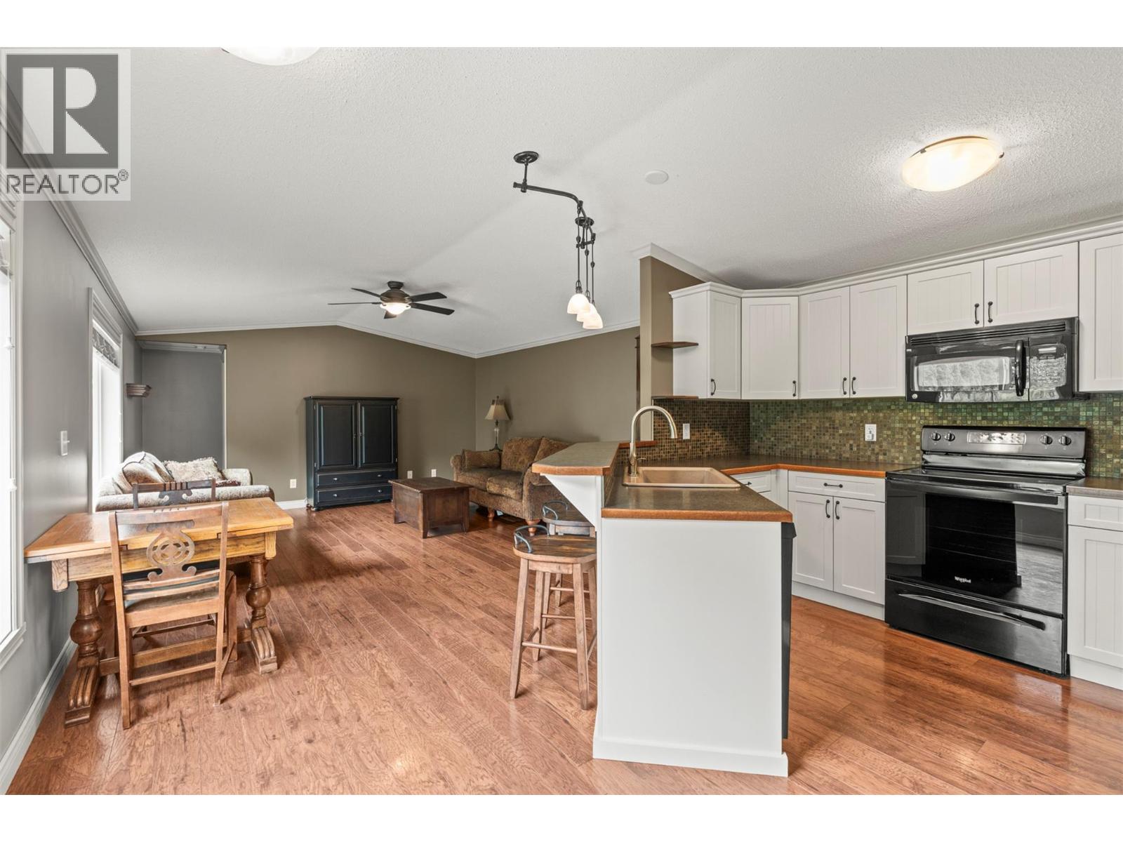 4701 Pleasant Valley Road Unit# 507, Vernon, British Columbia  V1T 4M7 - Photo 6 - 10389521