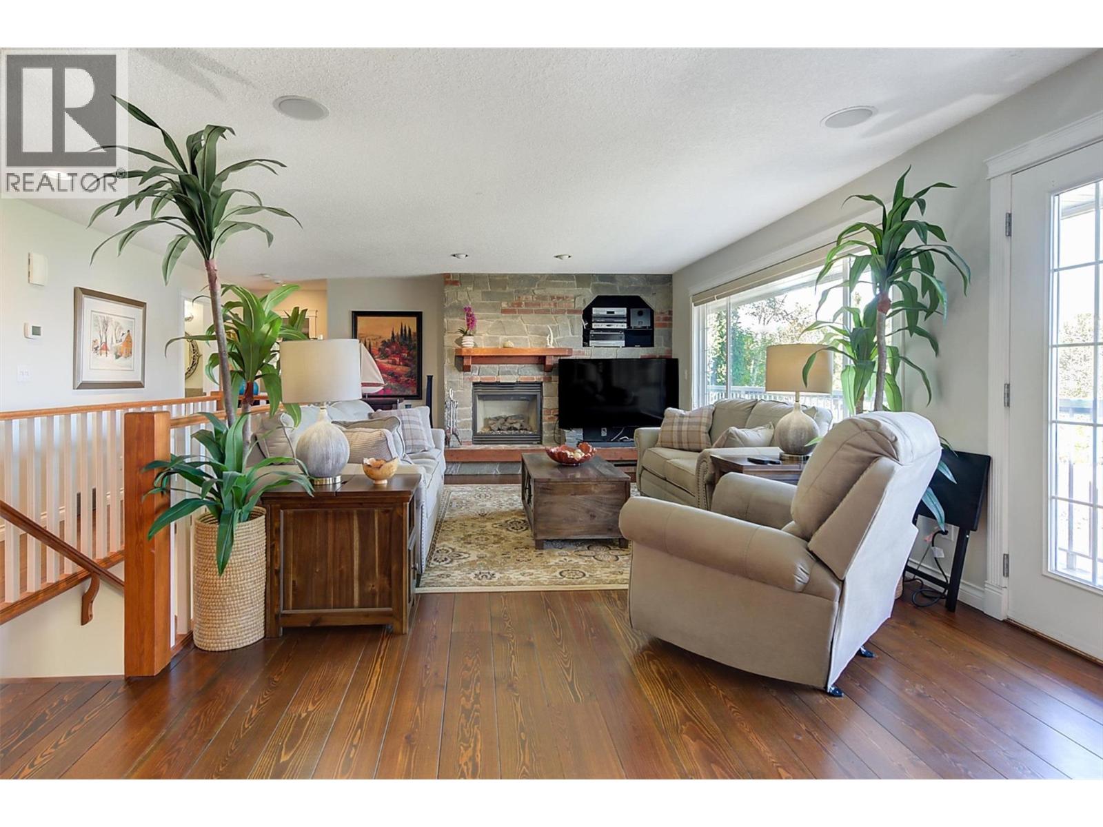 6101 Lipsett Avenue, Peachland, British Columbia  V0H 1X7 - Photo 20 - 10389543