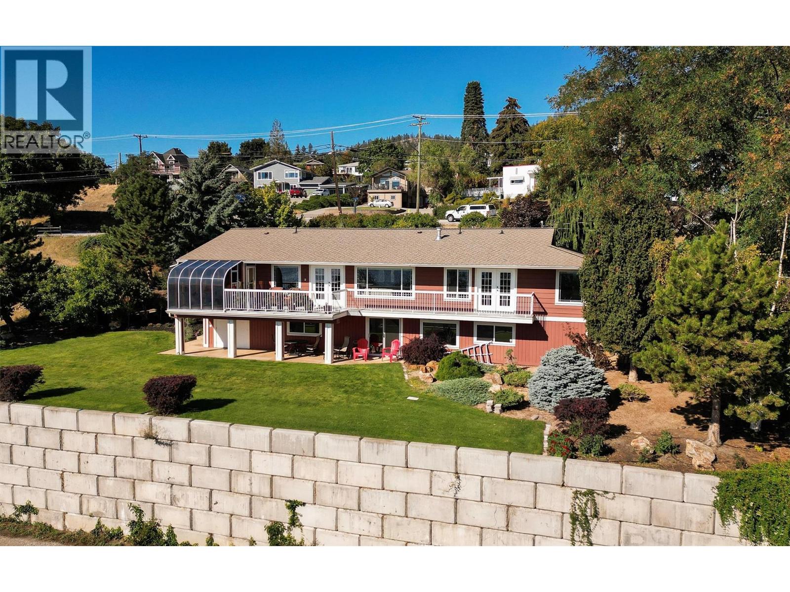 6101 Lipsett Avenue, Peachland, British Columbia  V0H 1X7 - Photo 3 - 10389543