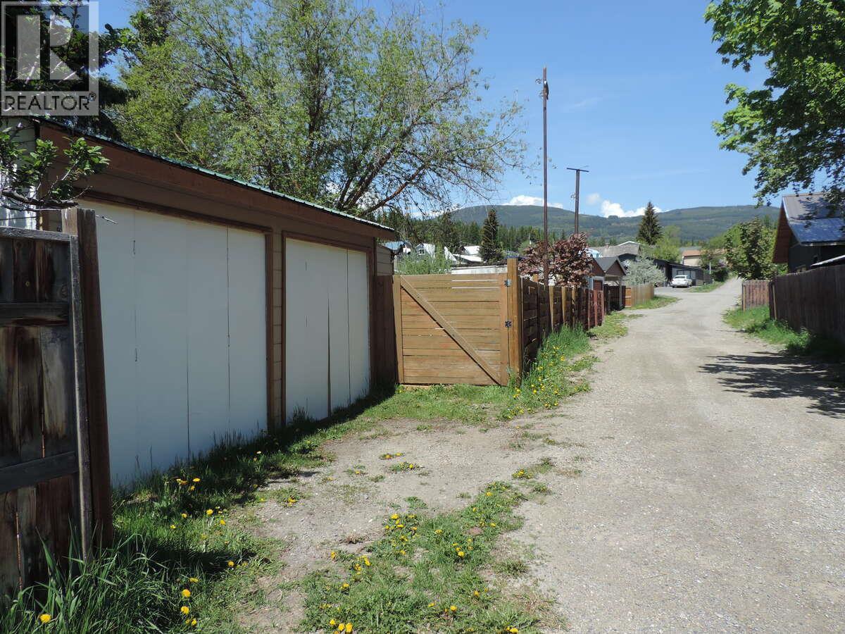 623 6th Avenue, Kimberley, British Columbia  V1A 2V8 - Photo 24 - 10389553