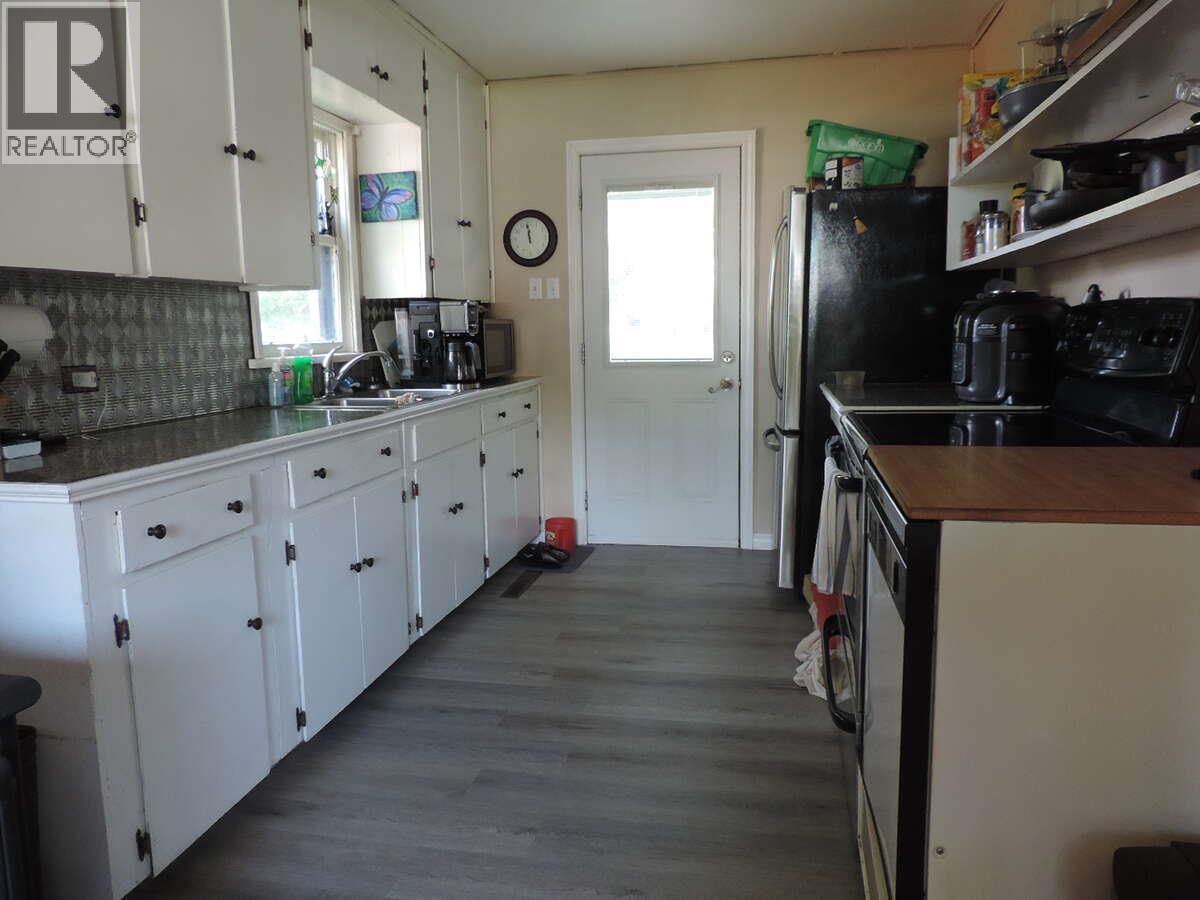 623 6th Avenue, Kimberley, British Columbia  V1A 2V8 - Photo 6 - 10389553
