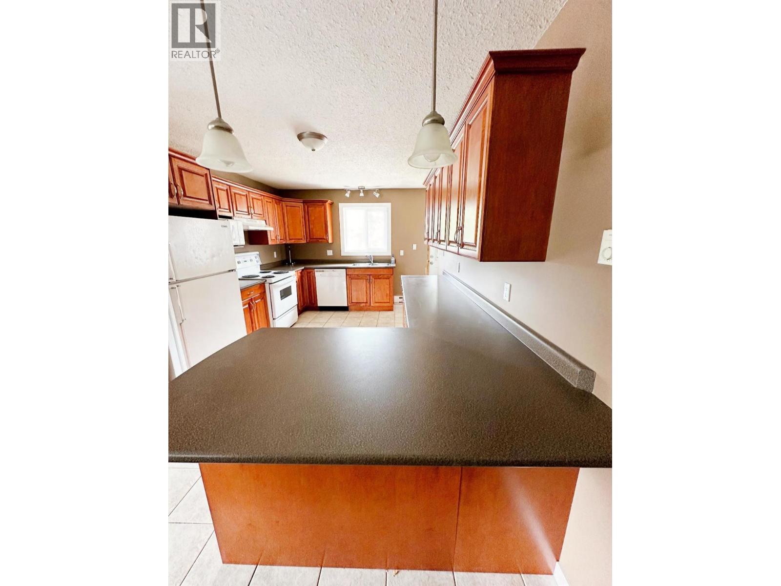 1600 Mcgregor Frontage Road, Christina Lake, British Columbia  V0H 1E0 - Photo 10 - 10383810