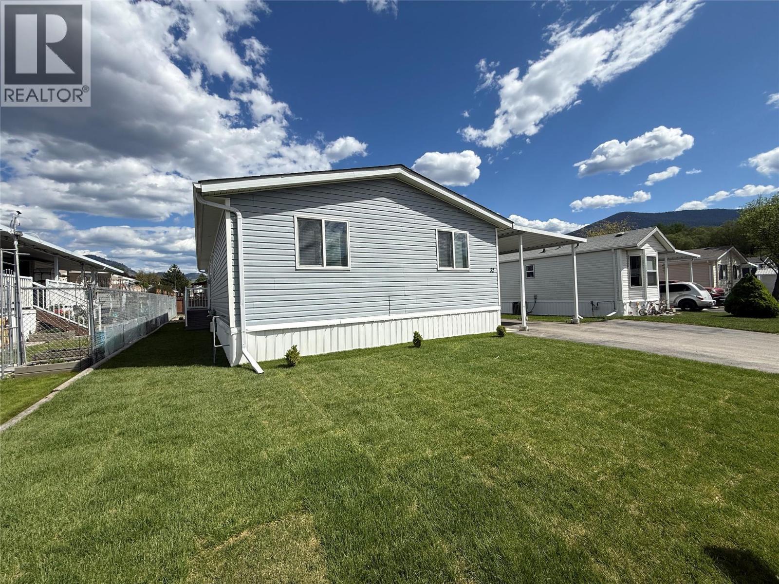 7225 Boundary Drive Unit# 32, Grand Forks, British Columbia  V0H 1H0 - Photo 2 - 10389539
