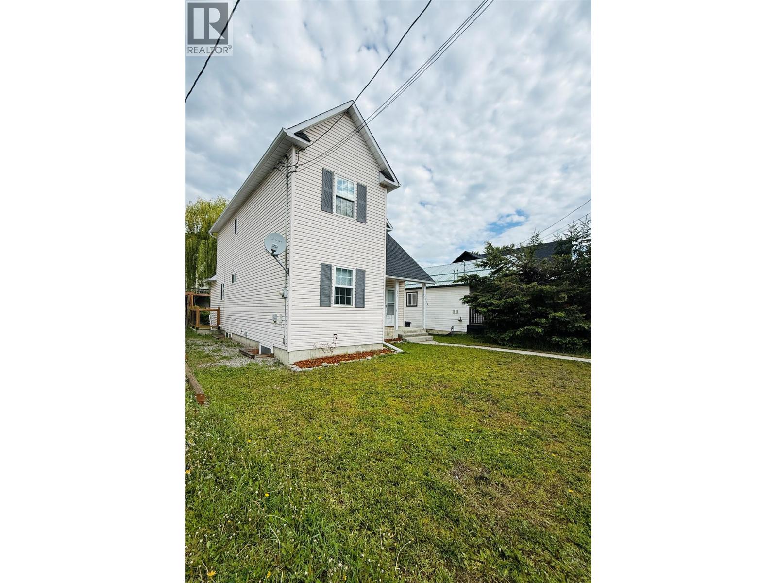 323 Green Street, Kimberley, British Columbia  V1A 2M9 - Photo 3 - 10386959