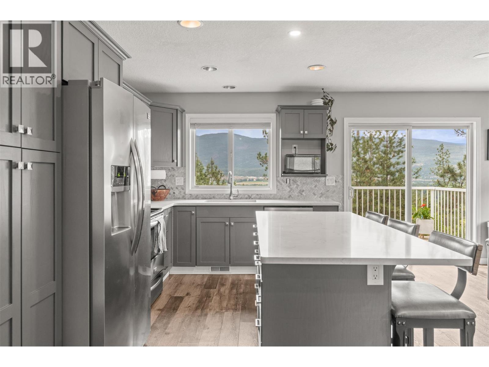 4666 Grandview Flats Road N, Spallumcheen, British Columbia  V4Y 0P7 - Photo 15 - 10388799