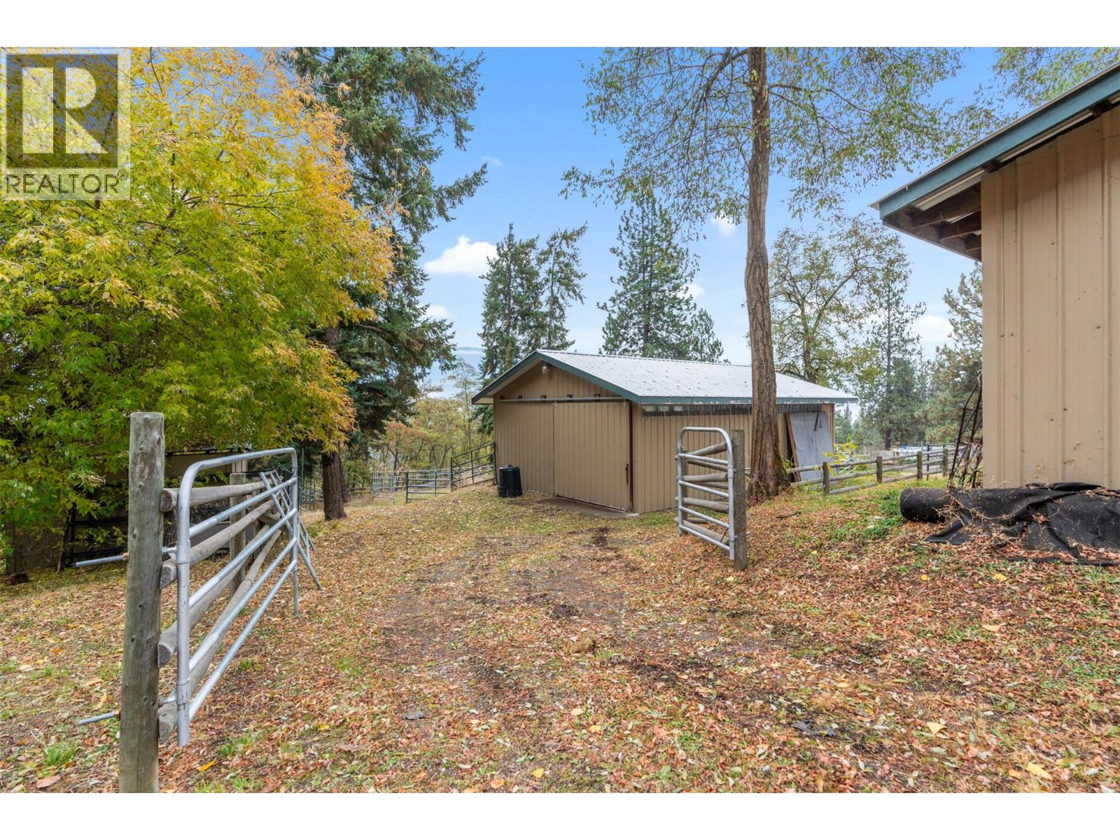 4666 Grandview Flats Road N, Spallumcheen, British Columbia  V4Y 0P7 - Photo 56 - 10388799