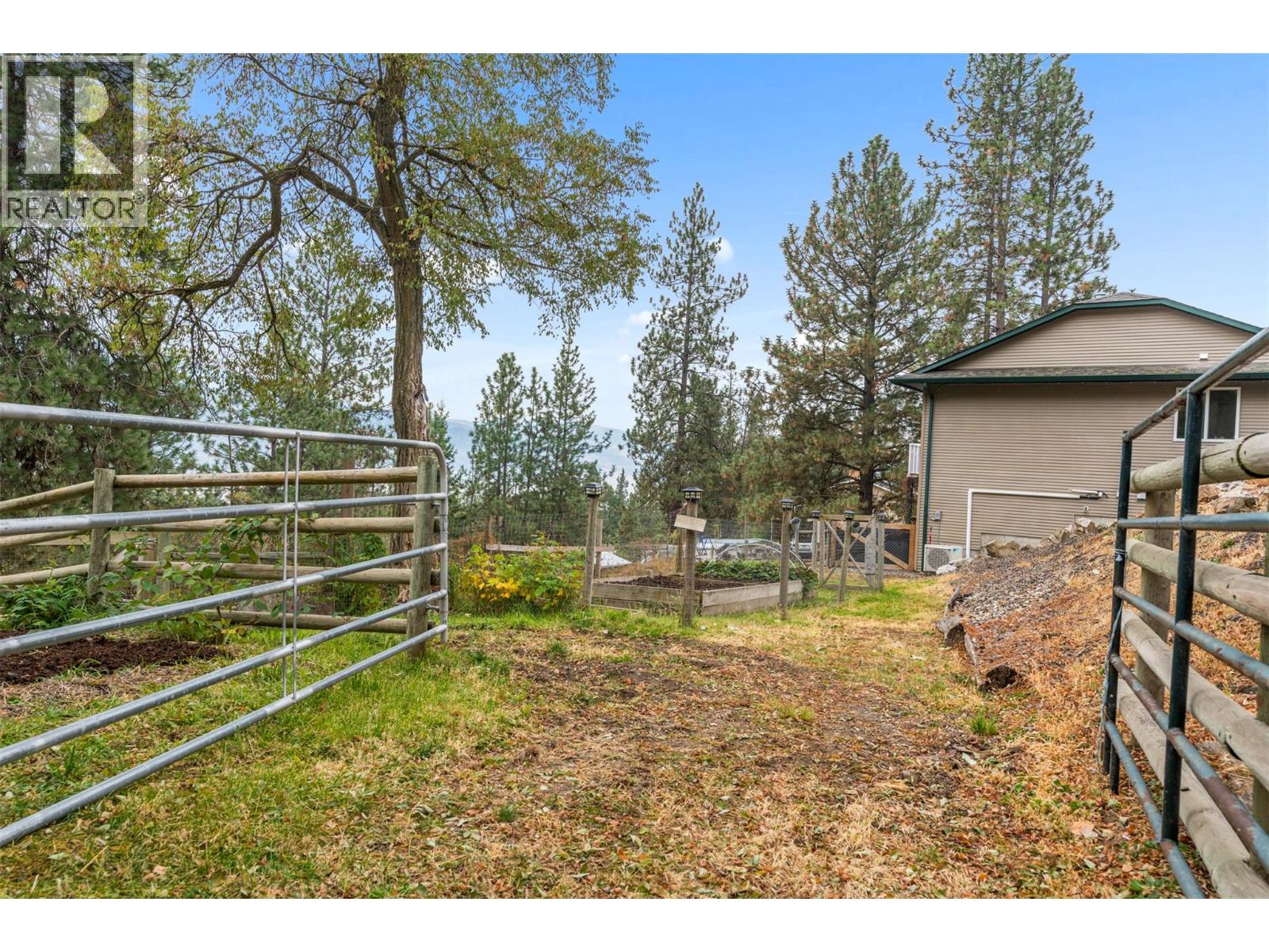 4666 Grandview Flats Road N, Spallumcheen, British Columbia  V4Y 0P7 - Photo 57 - 10388799