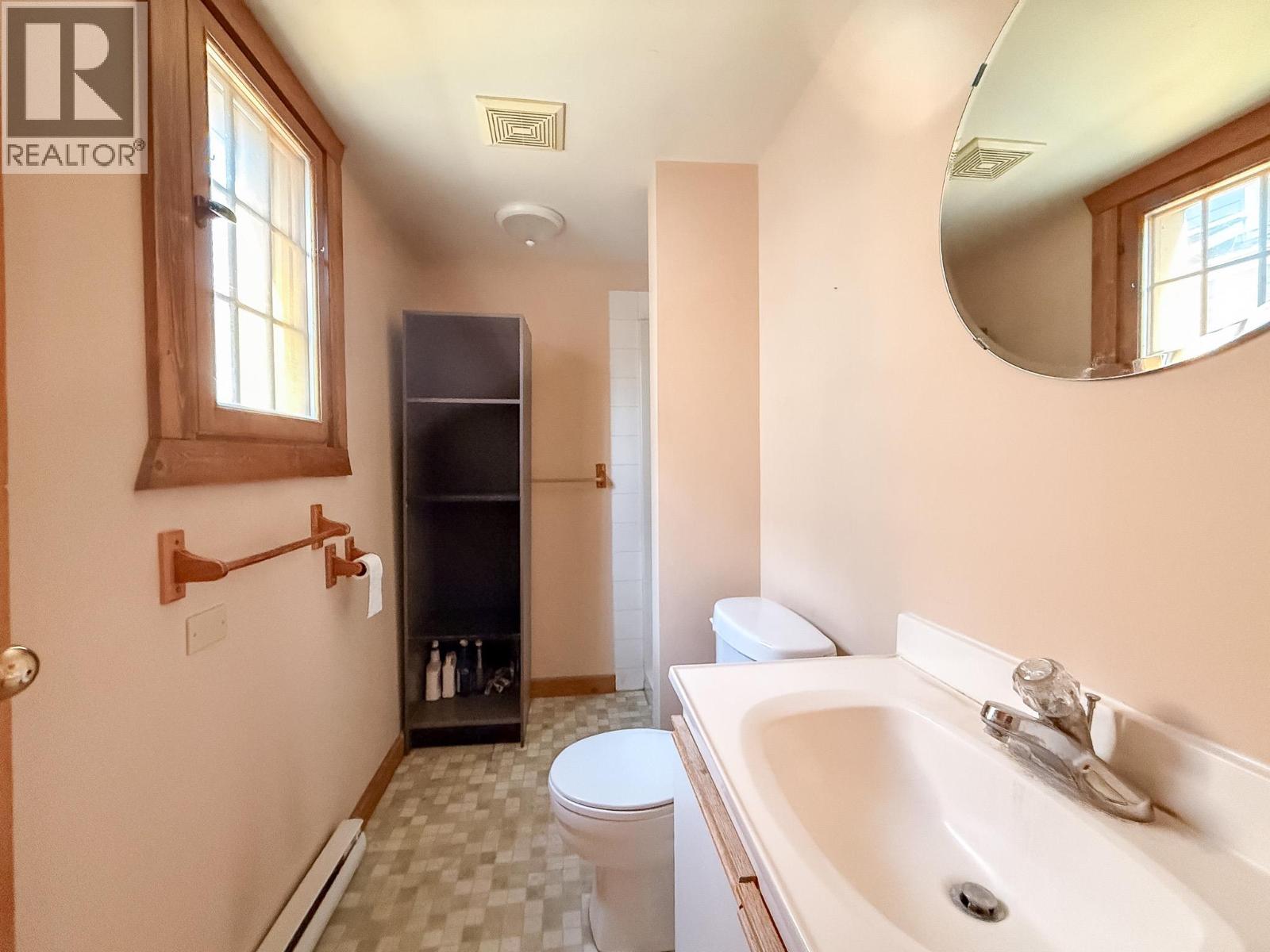 9215 Main Avenue, Wilmer, British Columbia  V0A 1K5 - Photo 43 - 10389516