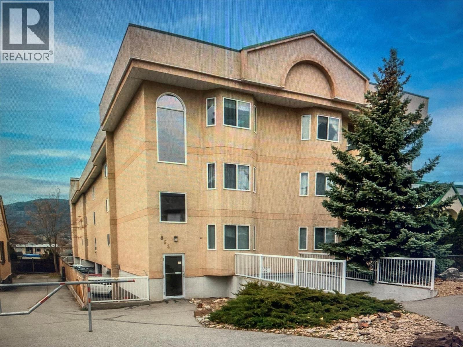 865 Main Street Unit# 204, Penticton, British Columbia  V2A 5E3 - Photo 1 - 10389600