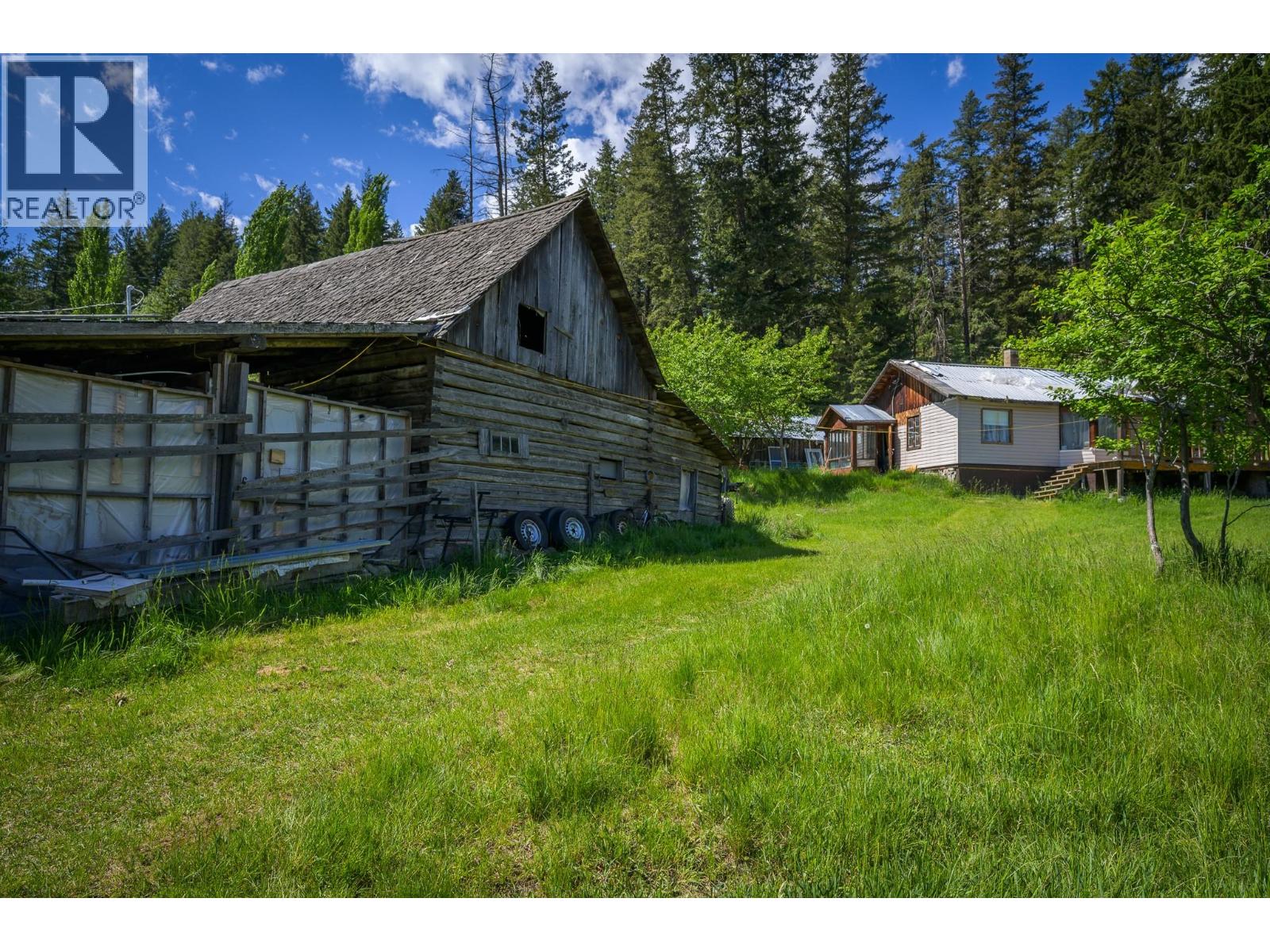 6721 Yellowhead Highway S, Barriere, British Columbia  V0E 1E0 - Photo 30 - 10388010
