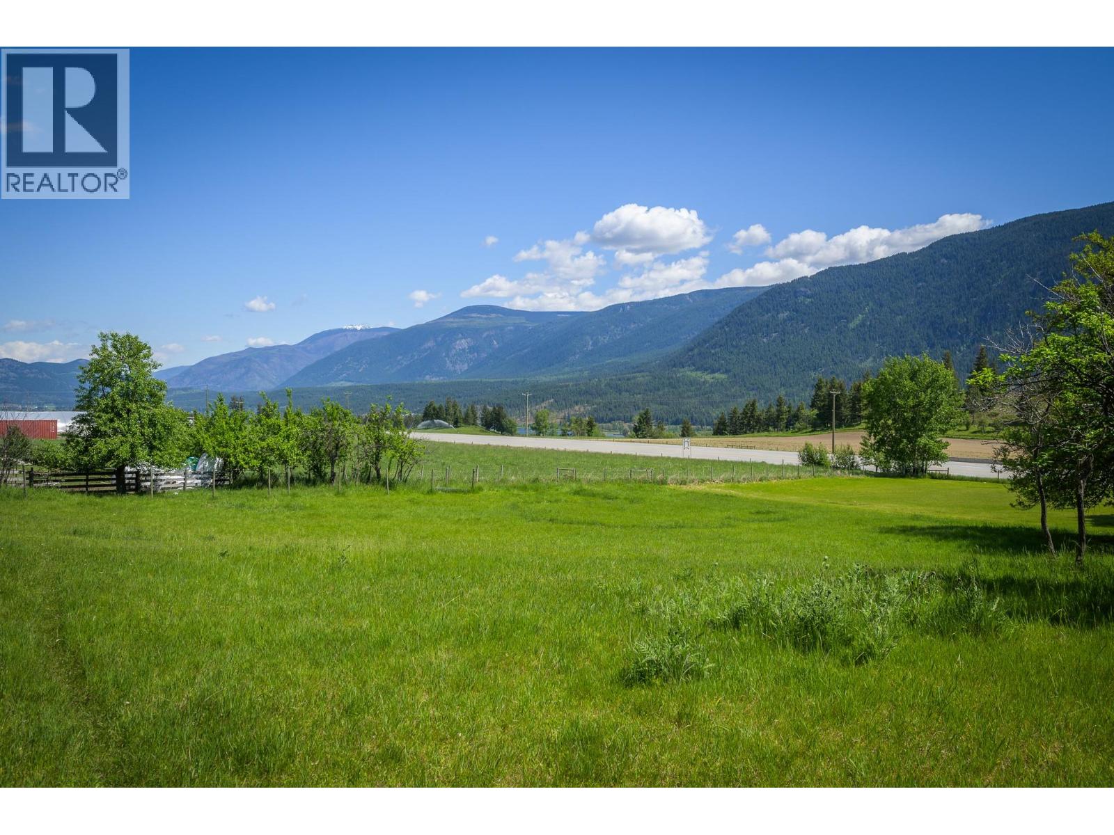 6721 Yellowhead Highway S, Barriere, British Columbia  V0E 1E0 - Photo 31 - 10388010