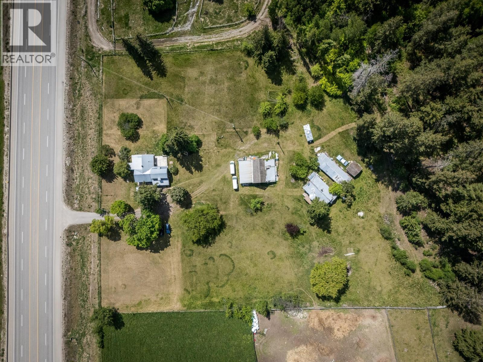 6721 Yellowhead Highway S, Barriere, British Columbia  V0E 1E0 - Photo 34 - 10388010