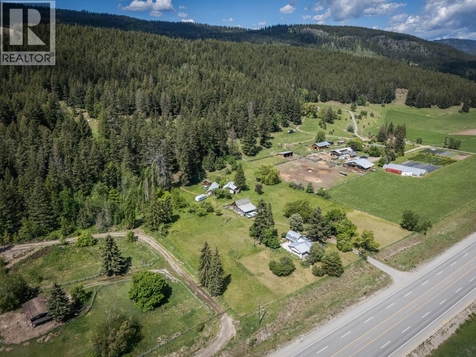 6721 Yellowhead Highway S, Barriere, British Columbia  V0E 1E0 - Photo 36 - 10388010