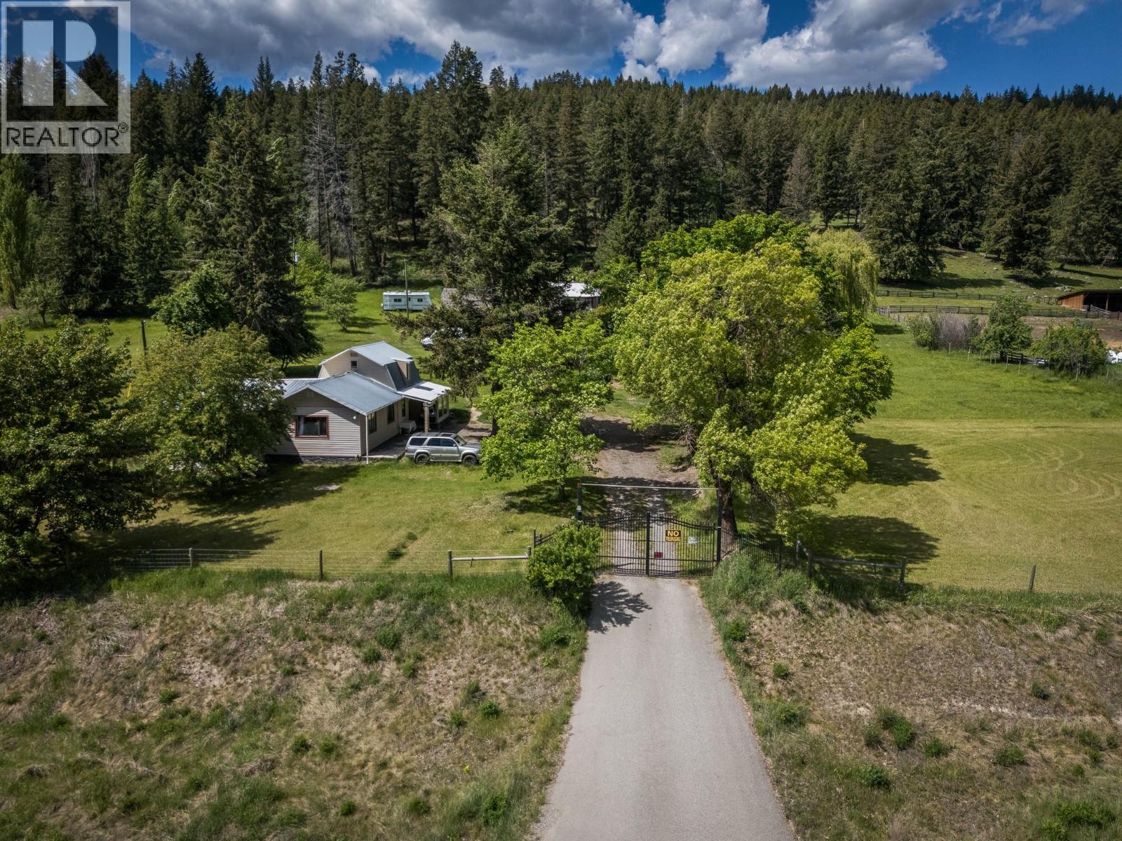 6721 Yellowhead Highway S, Barriere, British Columbia  V0E 1E0 - Photo 39 - 10388010