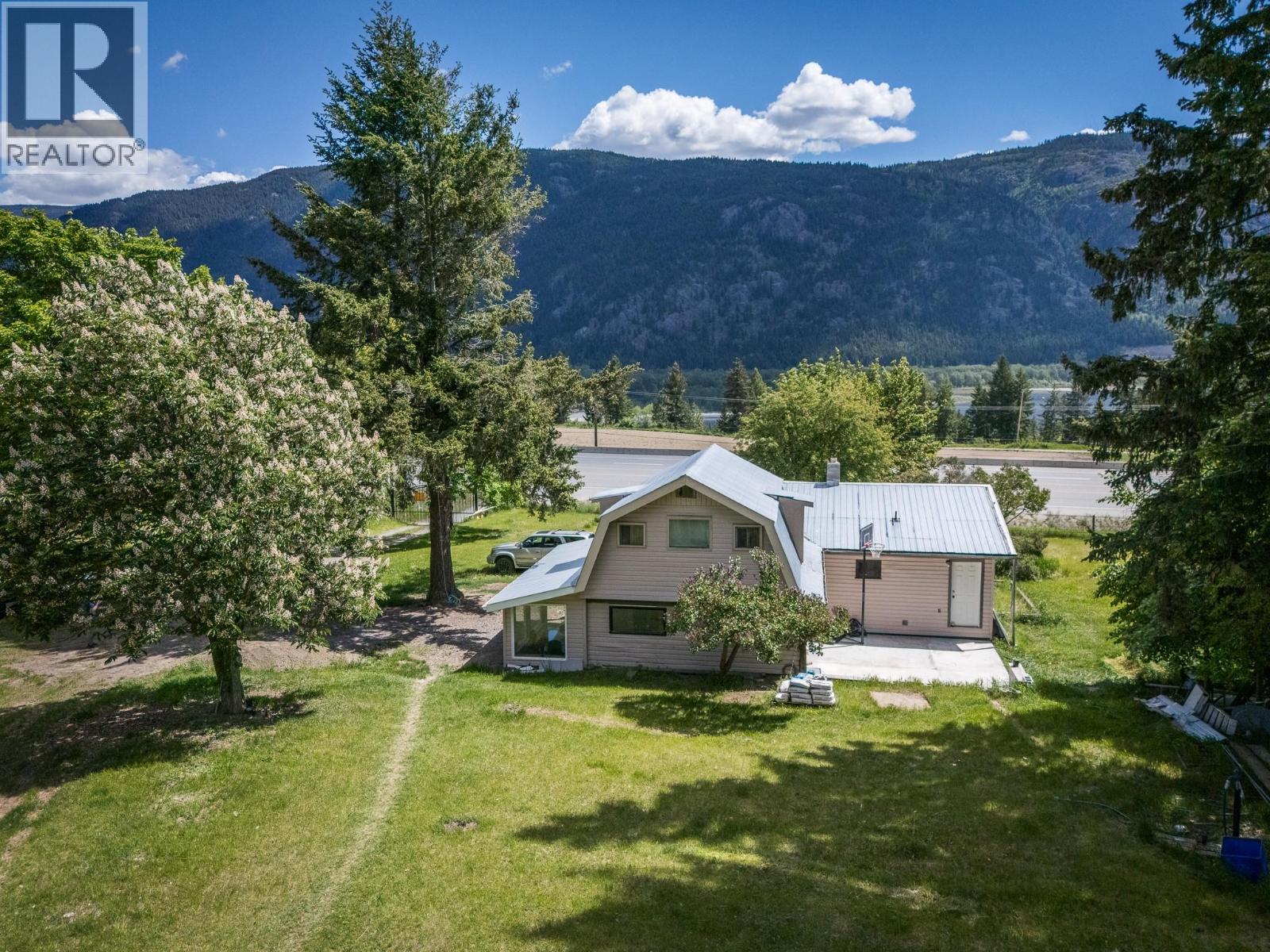 6721 Yellowhead Highway S, Barriere, British Columbia  V0E 1E0 - Photo 43 - 10388010