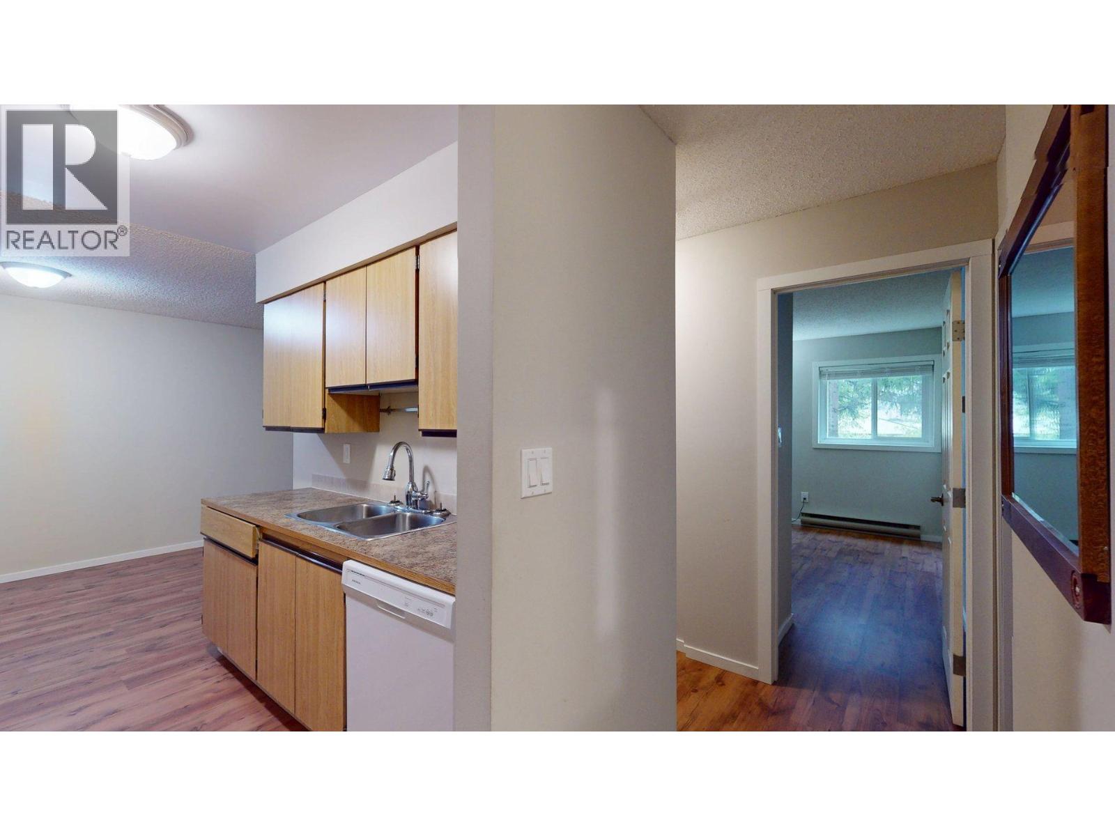 775 Balmer Crescent Unit# 103, Elkford, British Columbia  V0B 1H0 - Photo 2 - 10389524