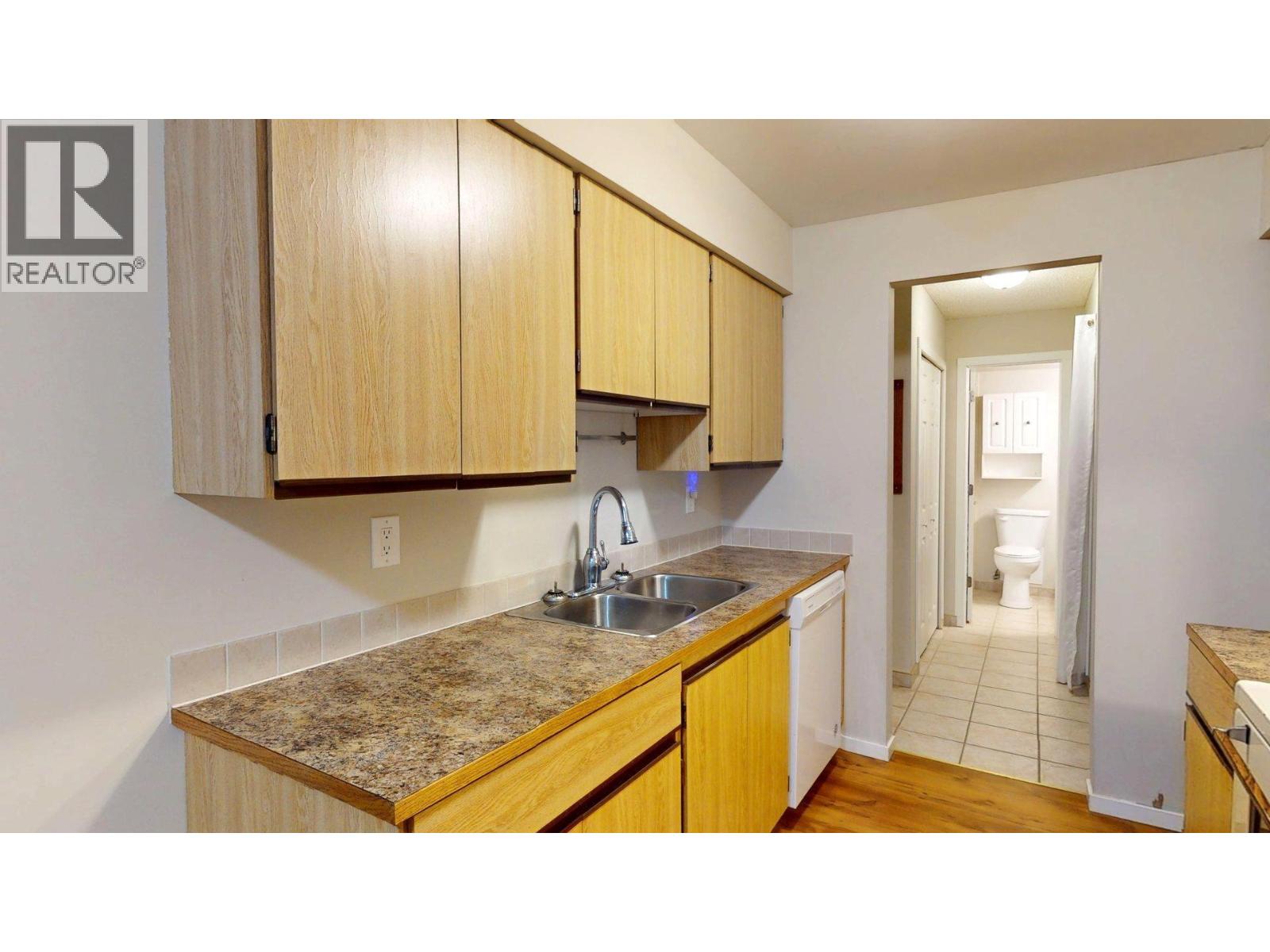 775 Balmer Crescent Unit# 103, Elkford, British Columbia  V0B 1H0 - Photo 7 - 10389524