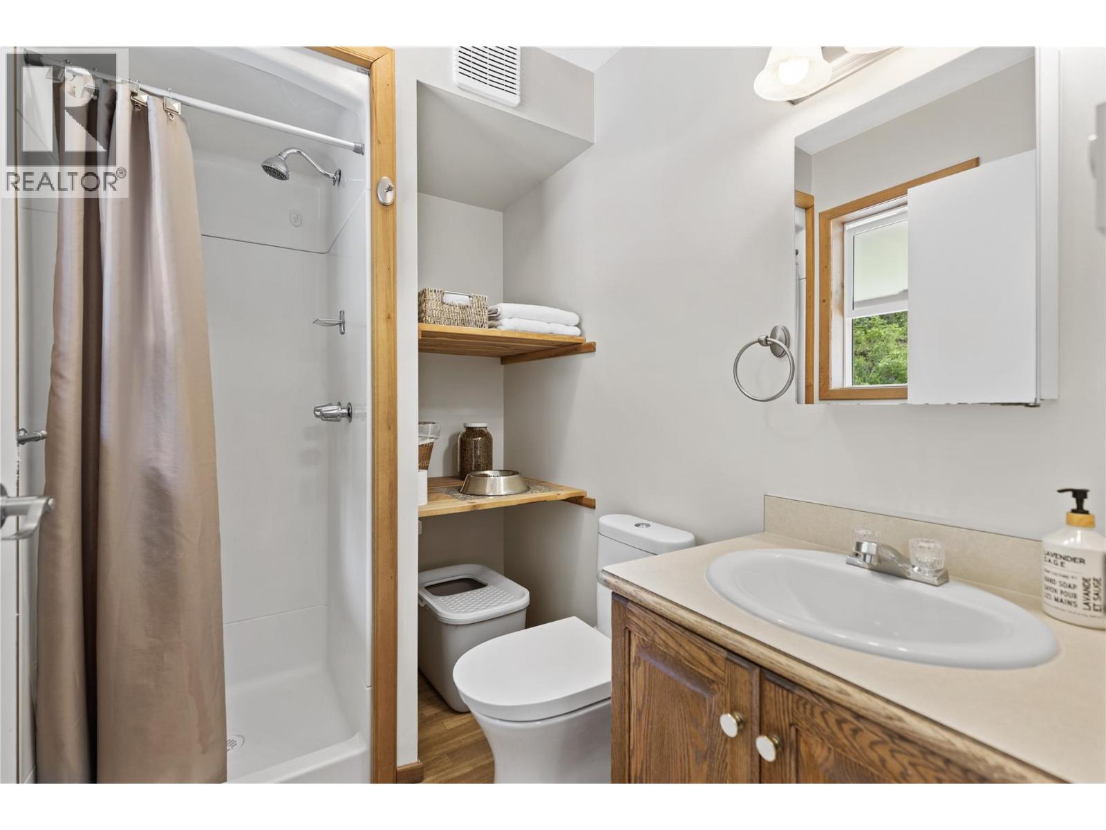 1209 Bain Road, Clearwater, British Columbia  V0E 1N1 - Photo 29 - 10389601