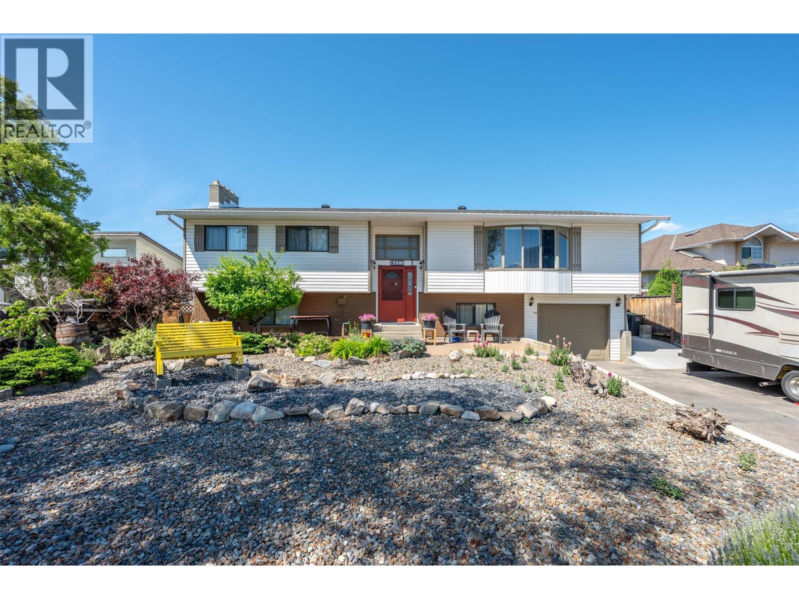 6622 Mountainview Drive, Oliver, British Columbia  V0H 1T4 - Photo 1 - 10389566