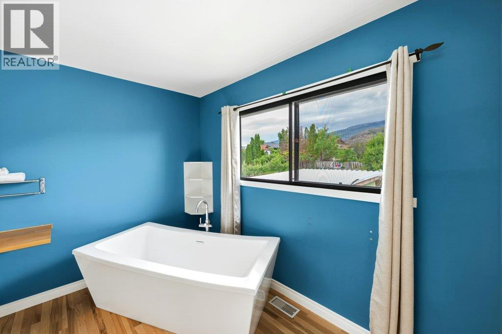 6622 Mountainview Drive, Oliver, British Columbia  V0H 1T4 - Photo 32 - 10389566