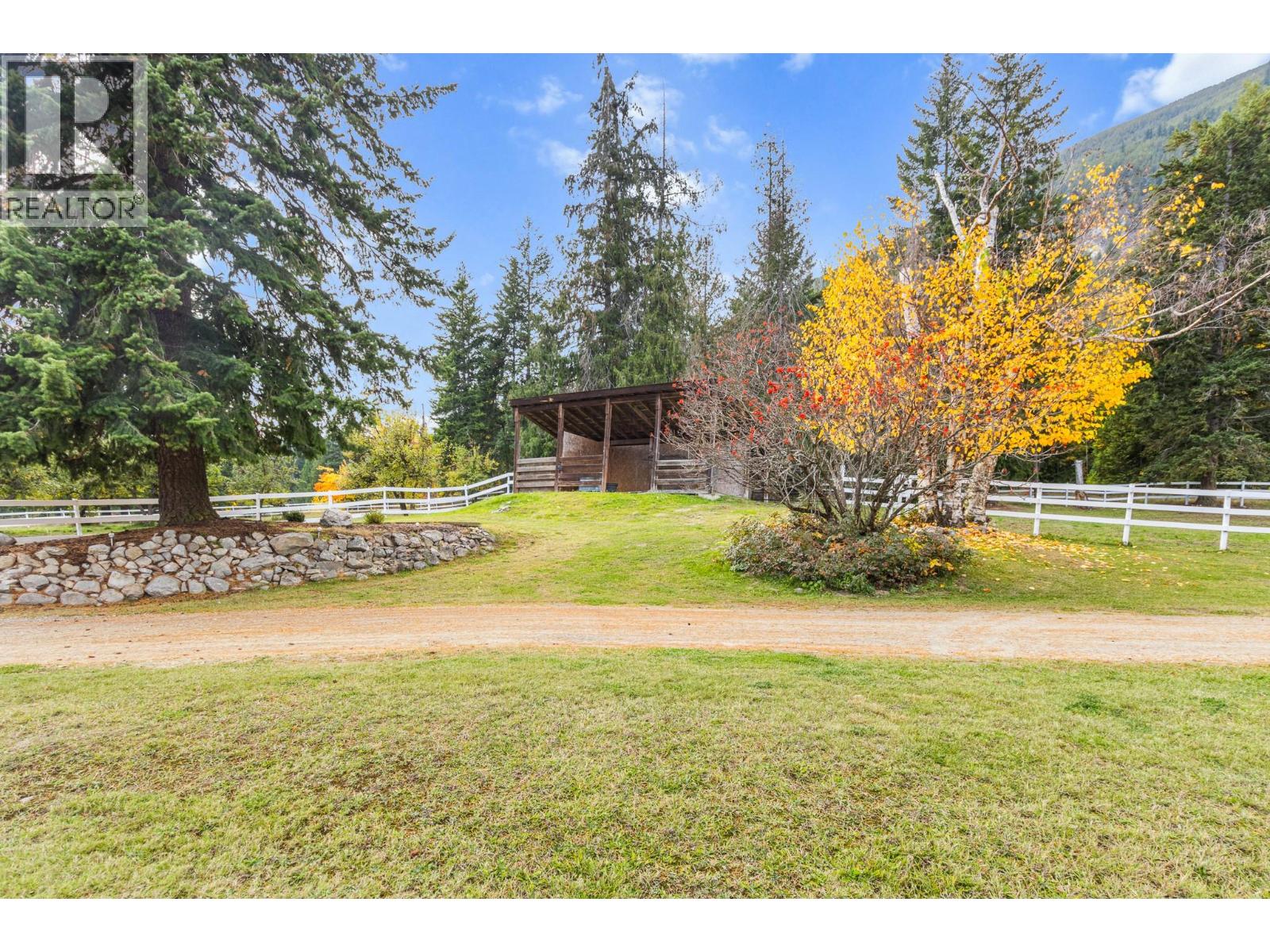 6171 50 Street Nw, Salmon Arm, British Columbia  V1E 3A6 - Photo 44 - 10389488