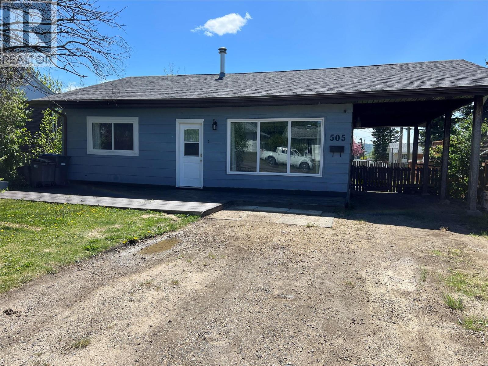 505 97A Avenue, dawson creek, British Columbia