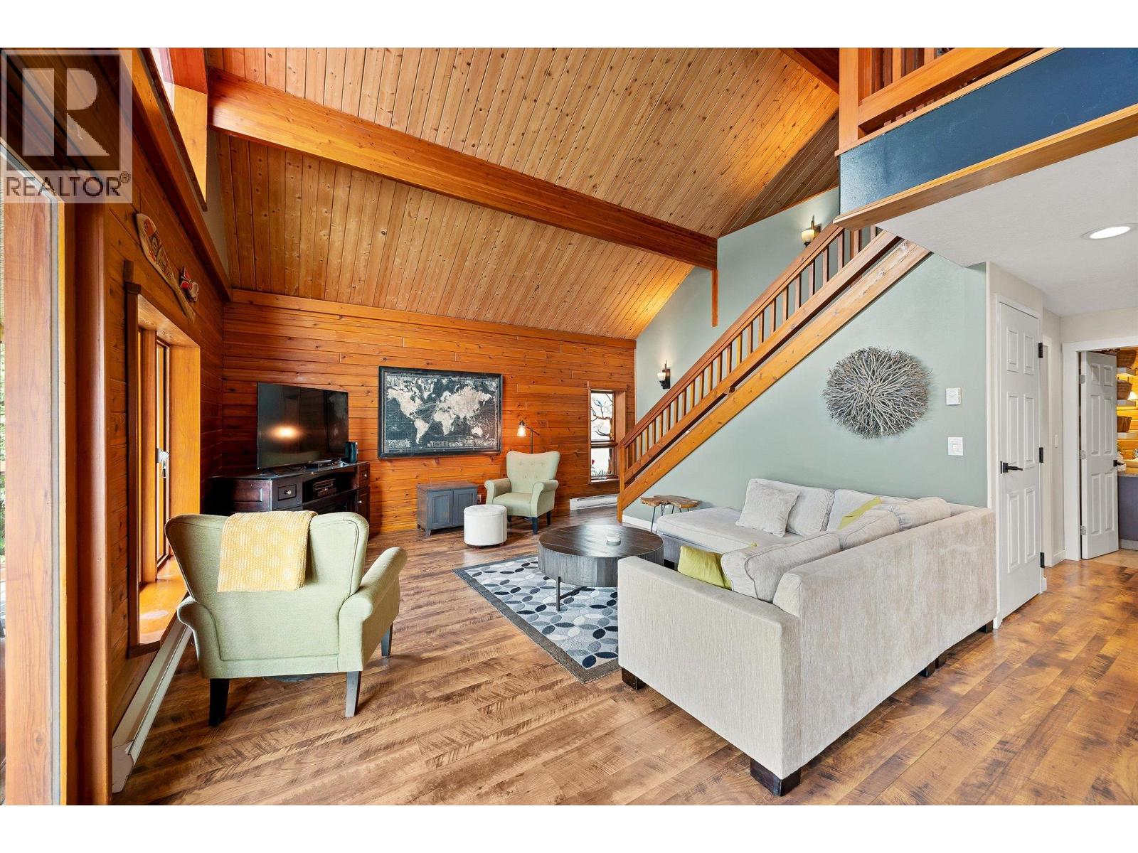 3546 Mabel Lake Road, Lumby, British Columbia  V0E 2E6 - Photo 12 - 10389636