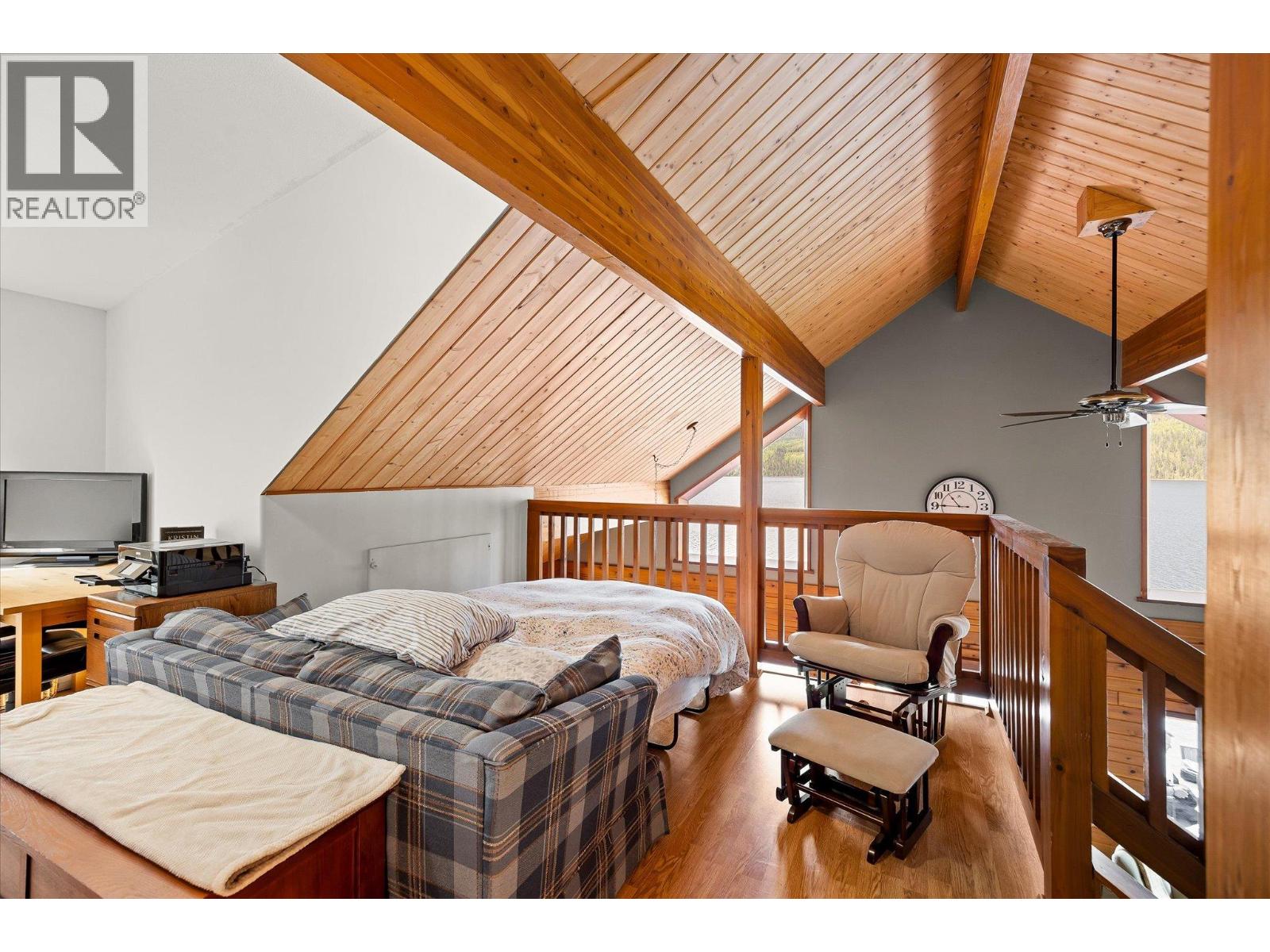 3546 Mabel Lake Road, Lumby, British Columbia  V0E 2E6 - Photo 32 - 10389636