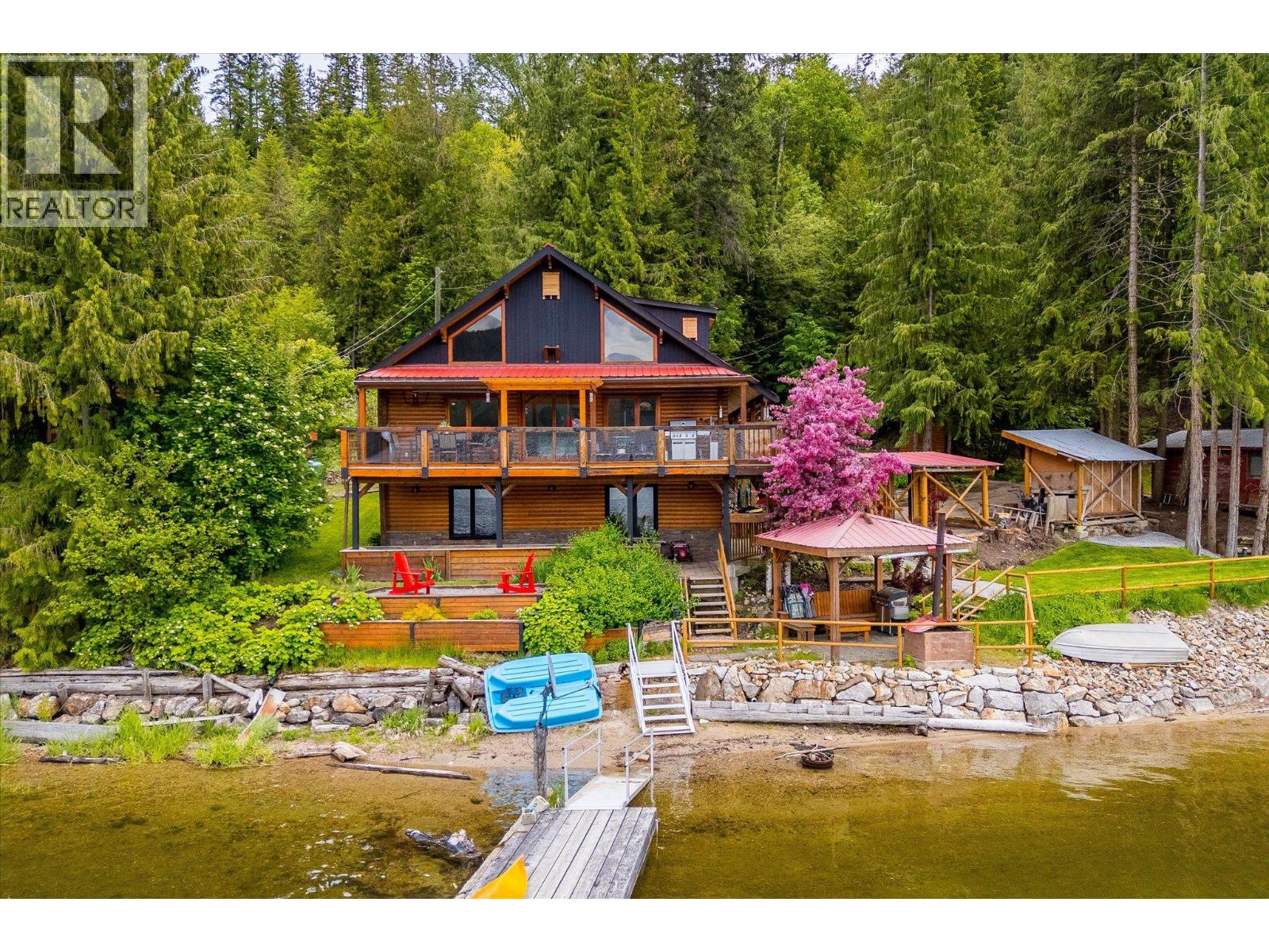 3546 Mabel Lake Road, Lumby, British Columbia  V0E 2E6 - Photo 4 - 10389636