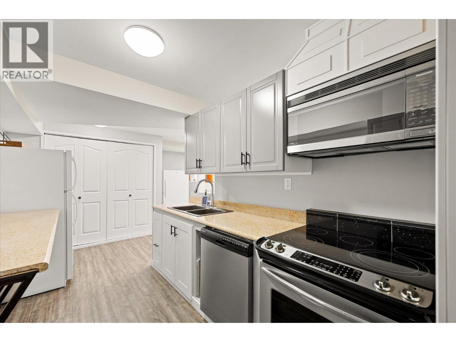 3546 Mabel Lake Road, Lumby, British Columbia  V0E 2E6 - Photo 42 - 10389636