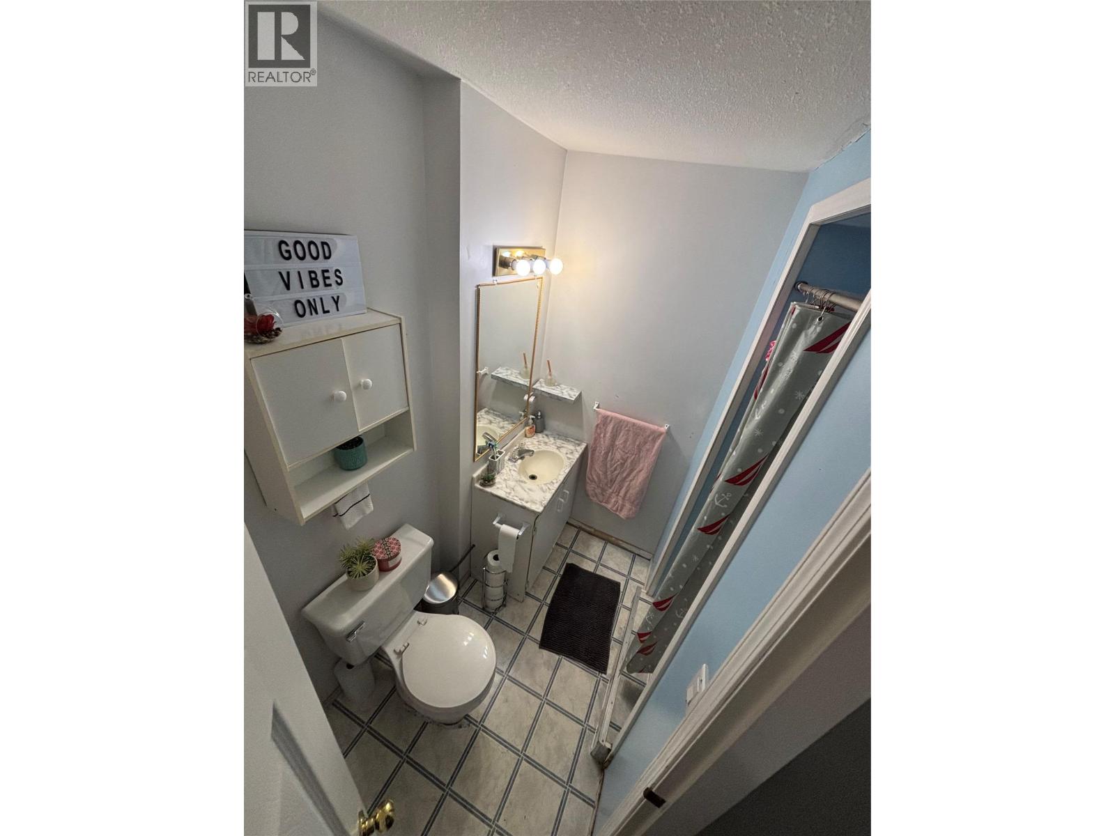 741 Dunrobin Drive, Kamloops, British Columbia  V1S 1V9 - Photo 8 - 10389605