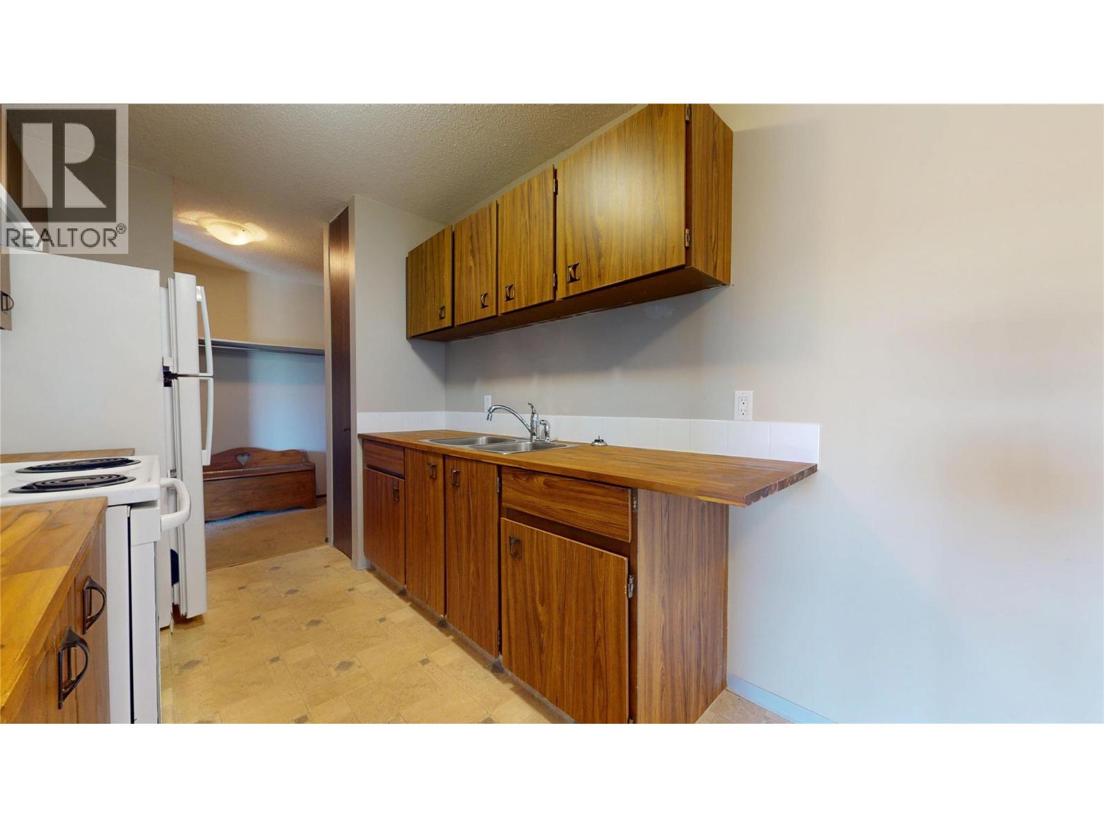 606 18th Avenue N Unit# 404, Cranbrook, British Columbia  V1C 5M1 - Photo 9 - 10389329