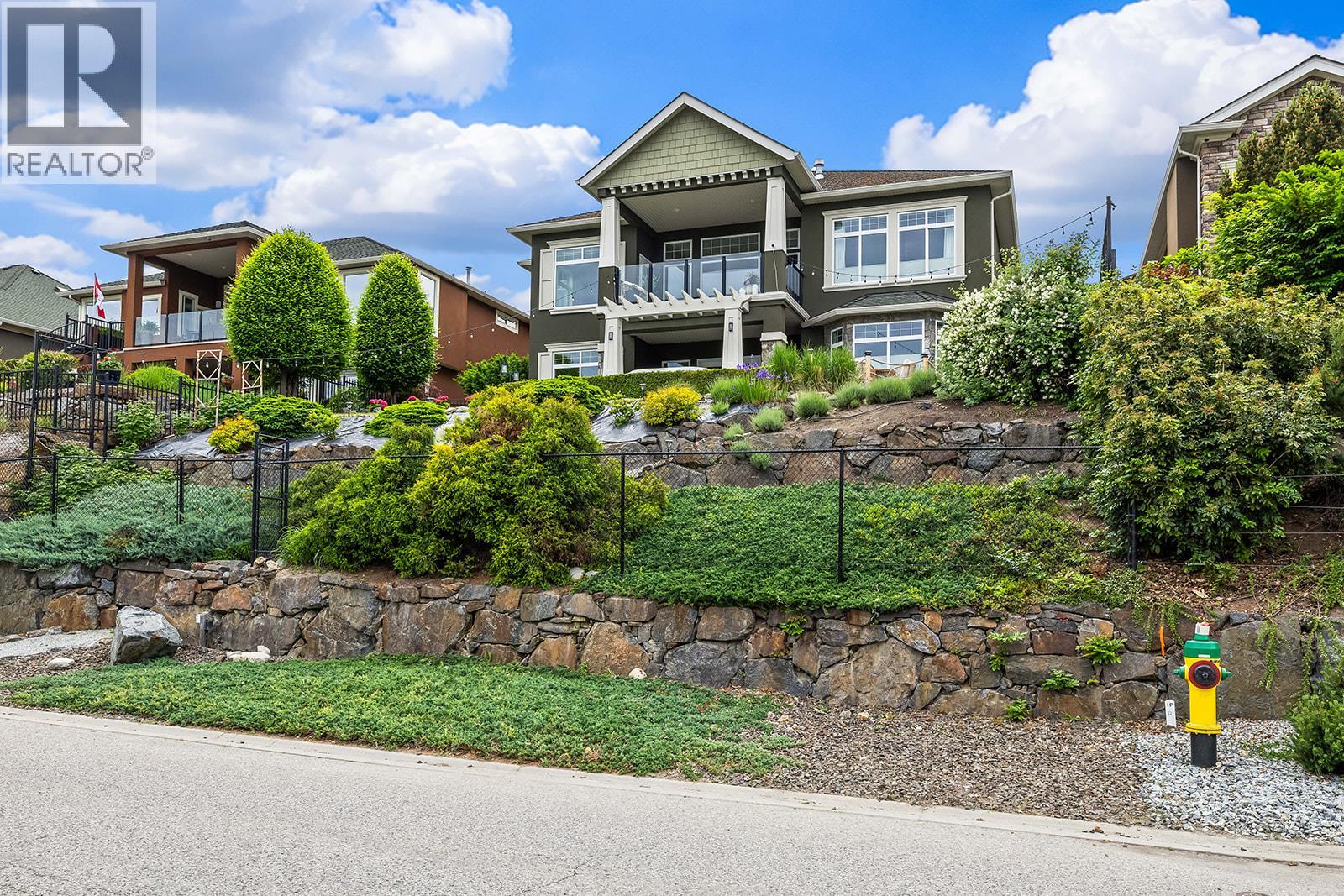 629 Almandine Court, Kelowna, British Columbia  V1W 4Z5 - Photo 3 - 10388247