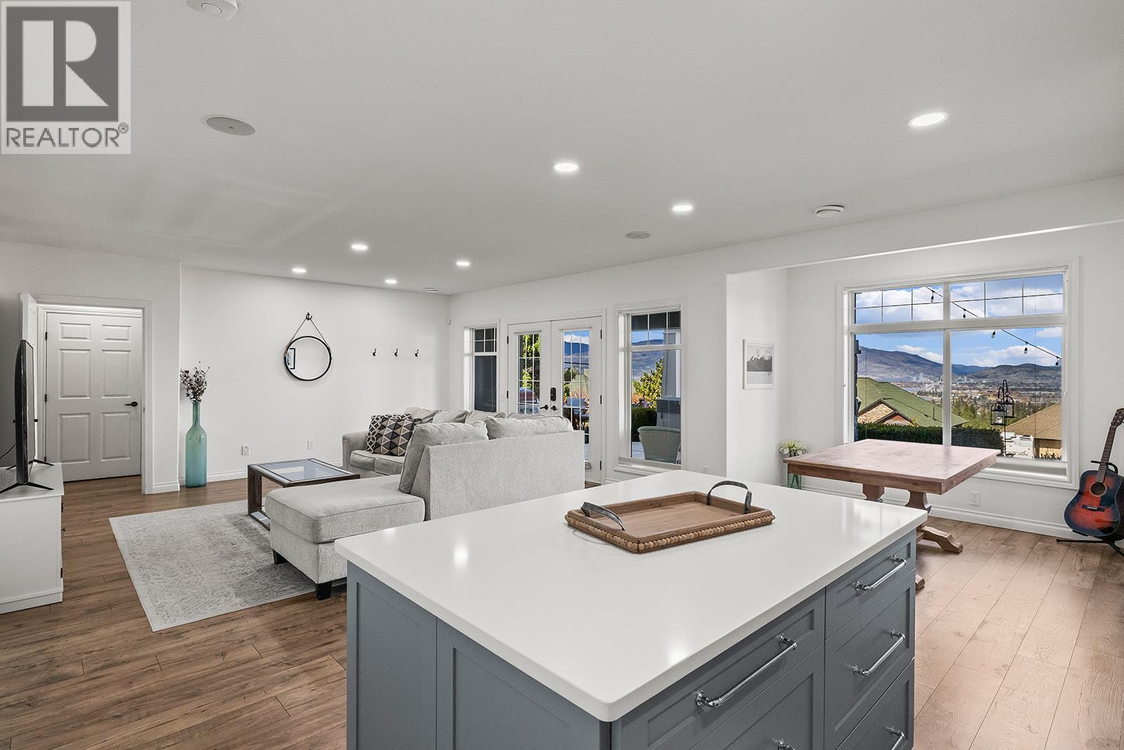 629 Almandine Court, Kelowna, British Columbia  V1W 4Z5 - Photo 48 - 10388247