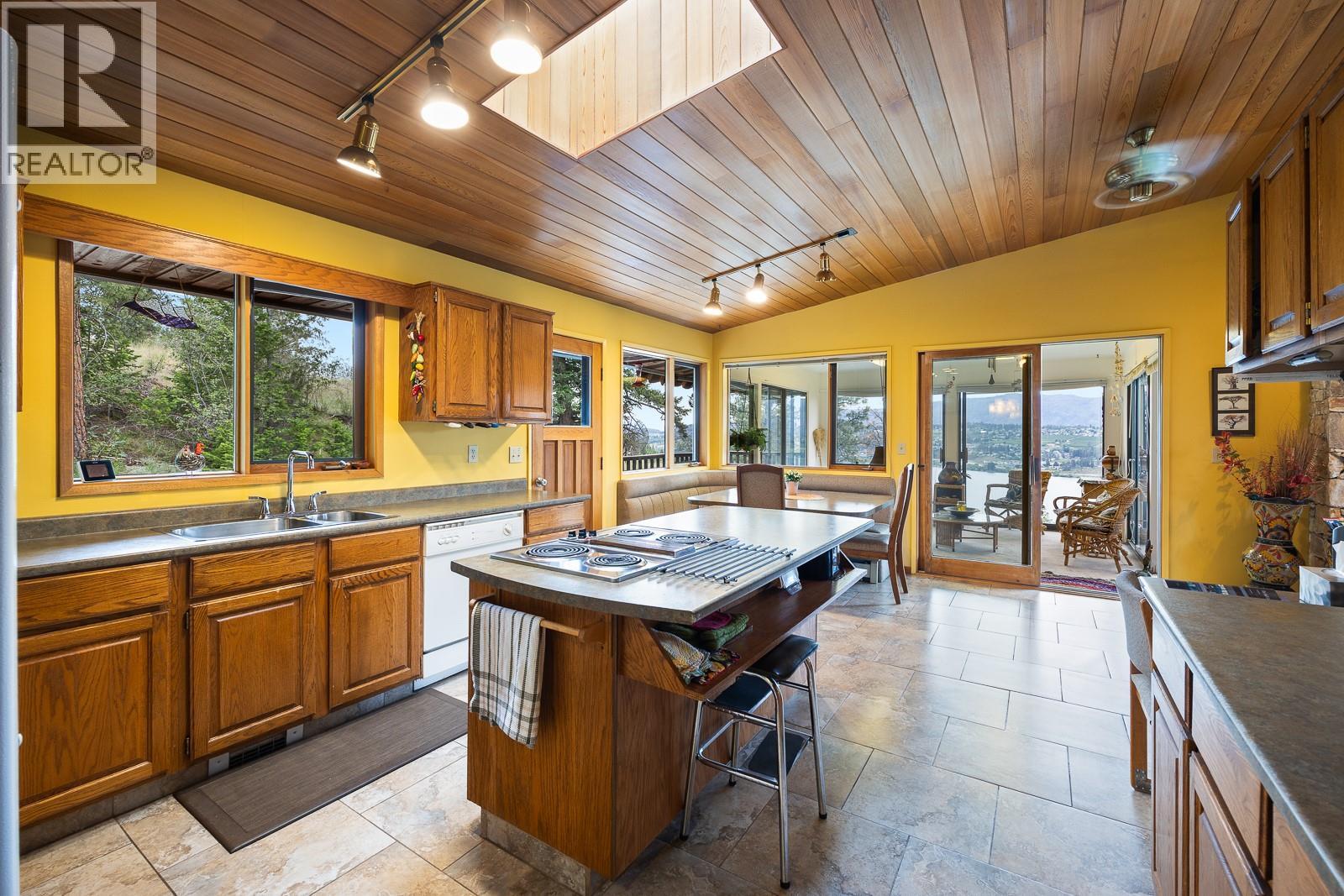 12610 Oyama Road, Oyama, British Columbia  V4V 2A4 - Photo 8 - 10386256