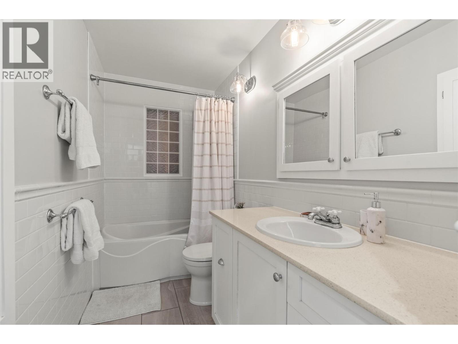 2005 28 Crescent, Vernon, British Columbia  V1T 1V1 - Photo 17 - 10389274