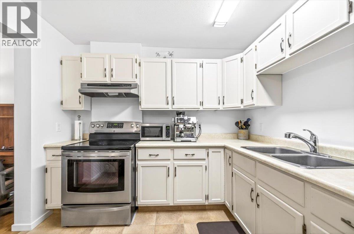 1286 Ponderosa Drive Unit# 313, Sparwood, British Columbia  V0B 2G2 - Photo 4 - 10389599